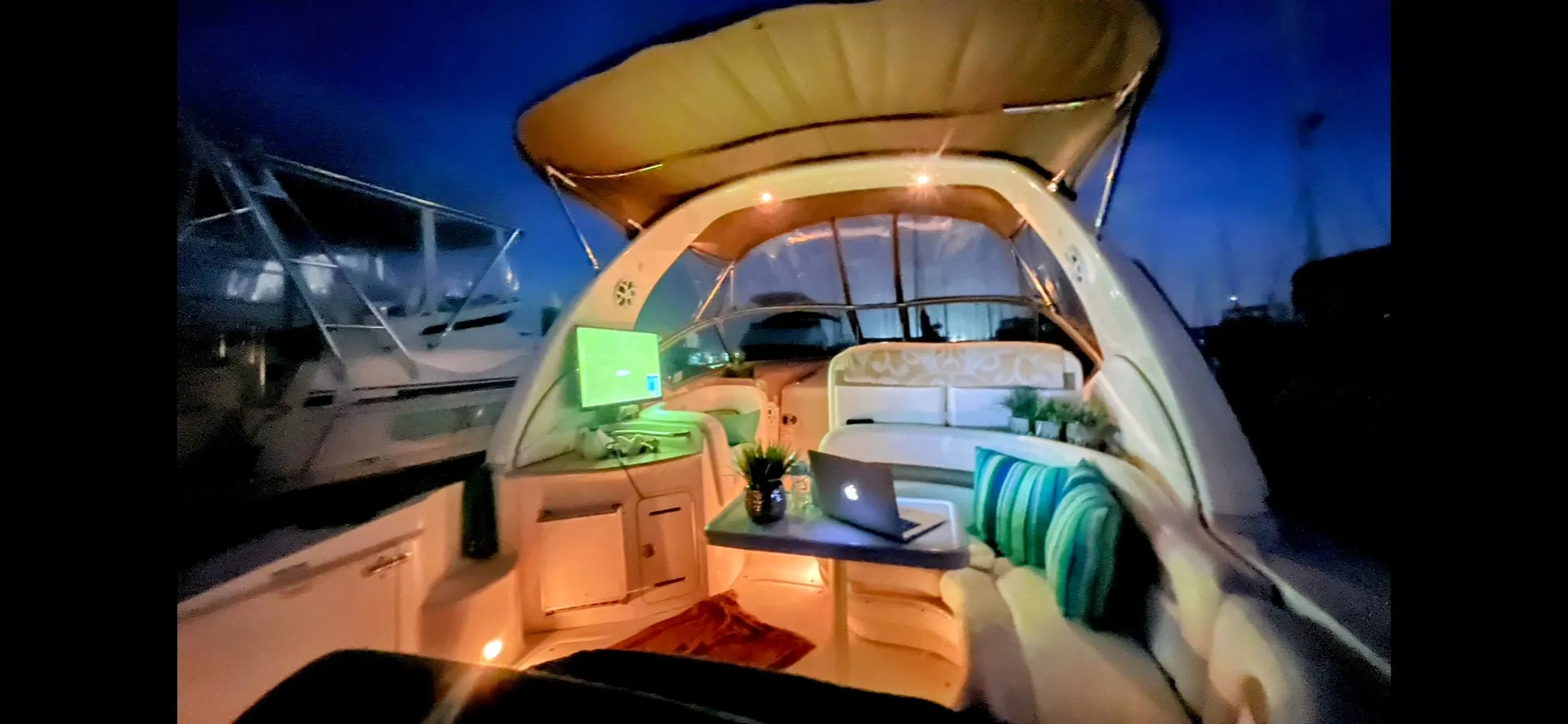 Charter this 36' Sea Ray Sport Yacht Today!