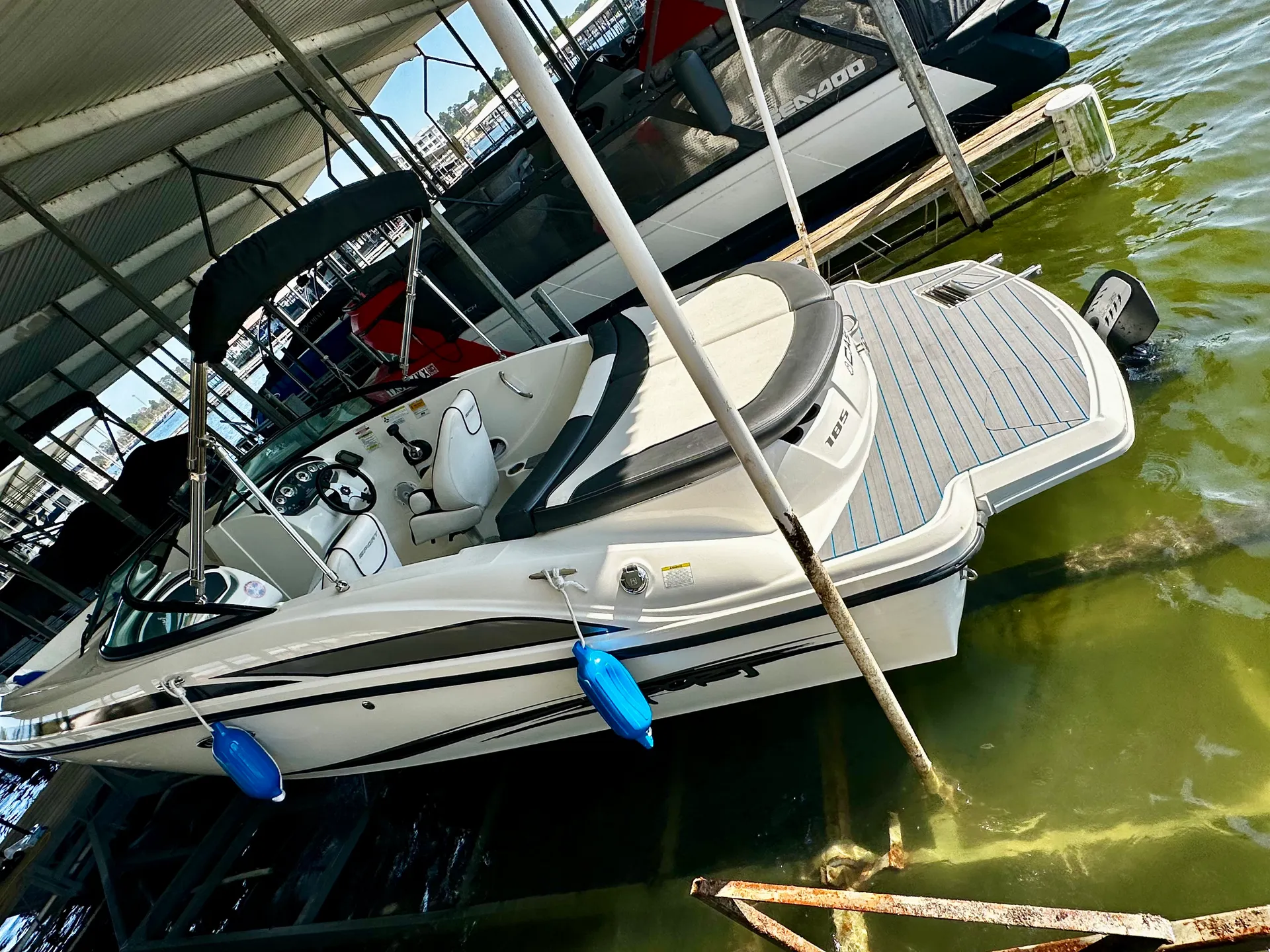SEA RAY BOATS 185 SPORT BR  in Montgomery, TX — photo 3