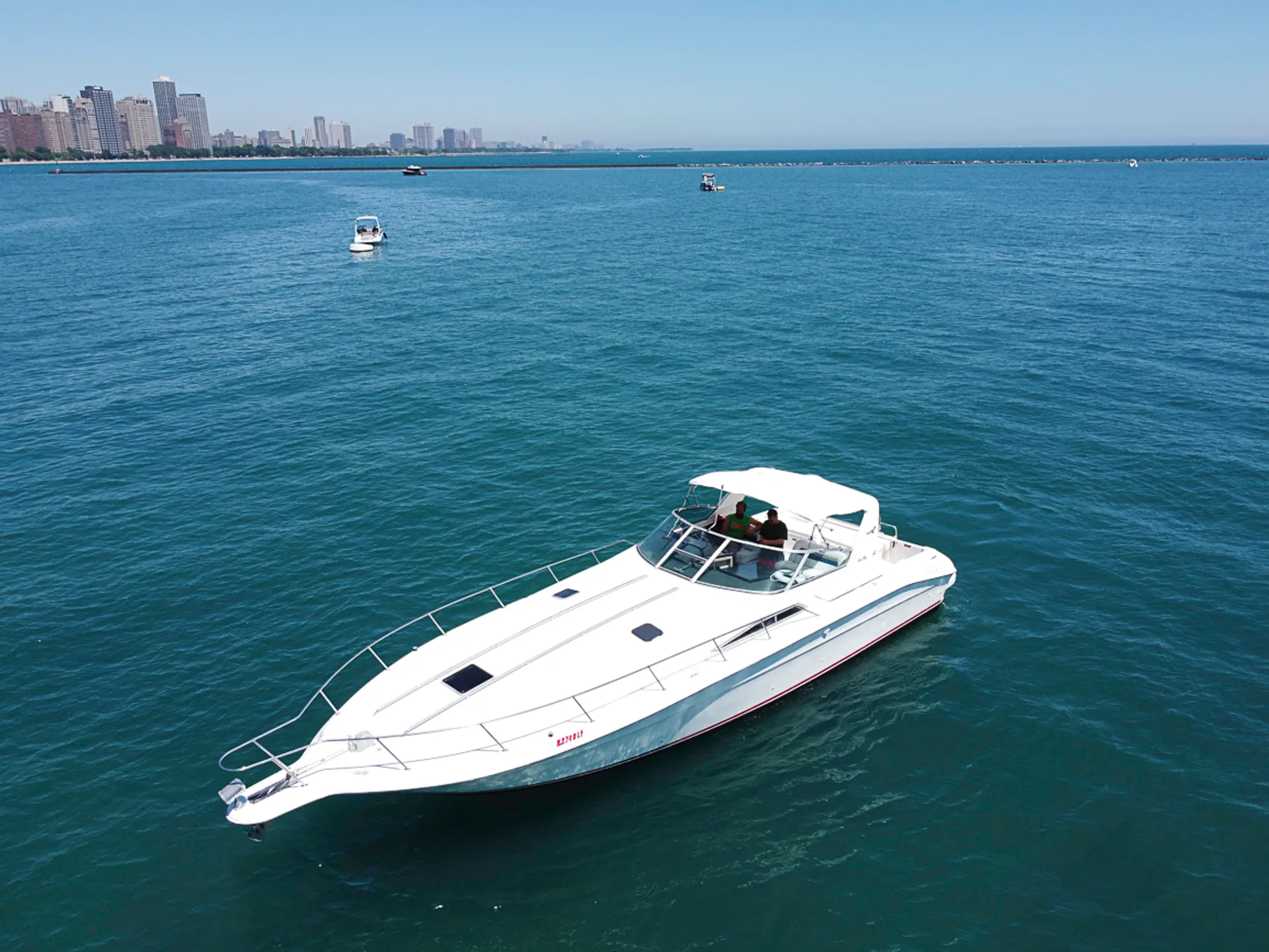 Diversey Harbor Gorgeous 46' Sea Ray Luxury Yacht