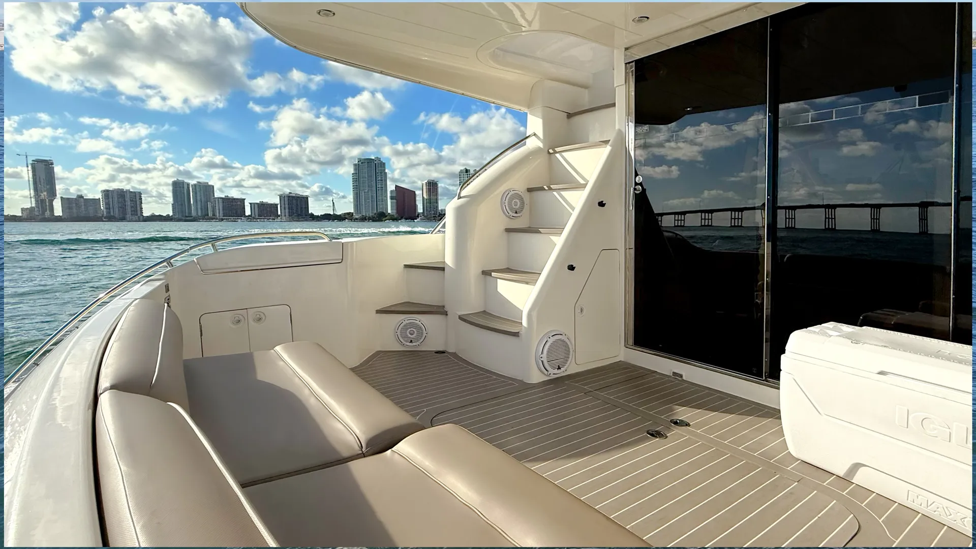 55Ft Luxury Yachy in Miami with 1 Jet Ski Included.