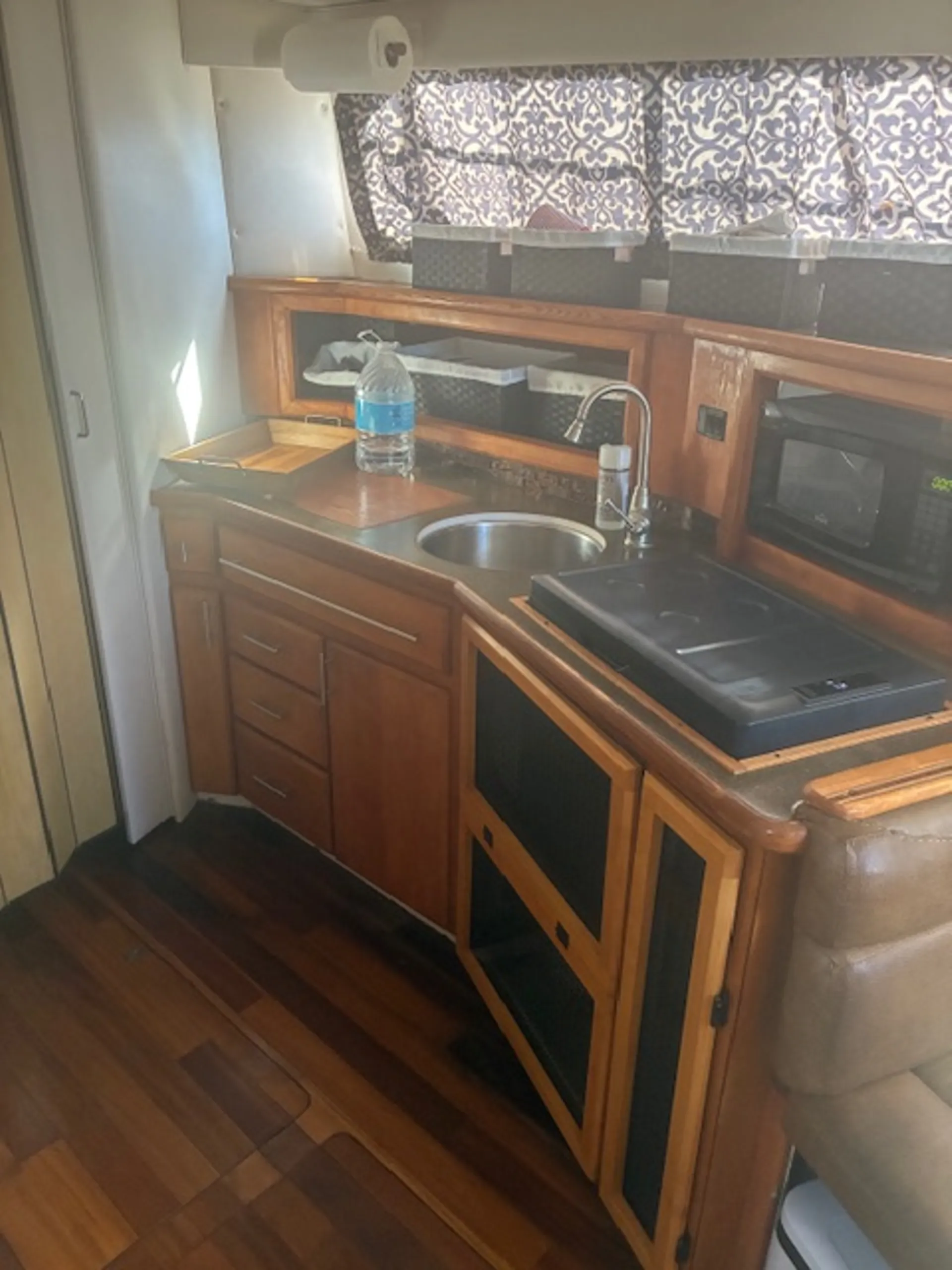 Relaxing Cruises on the Bay and Coast