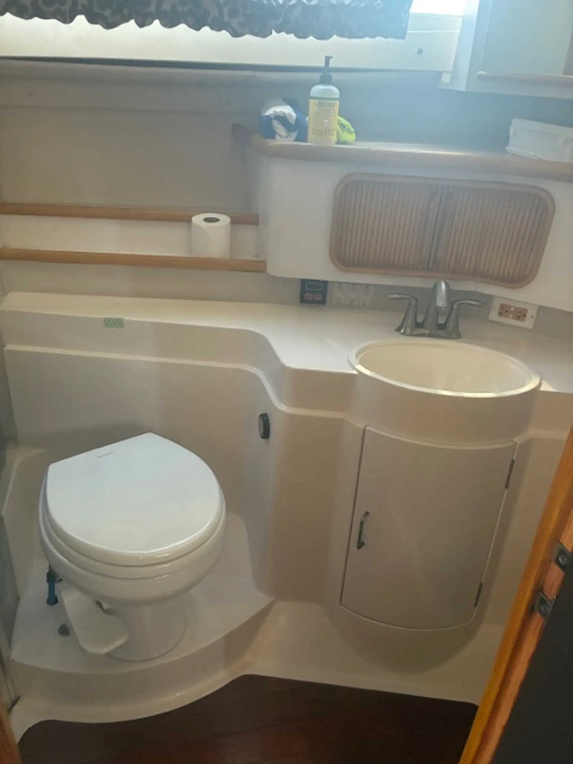 Relaxing Cruises on the Bay and Coast