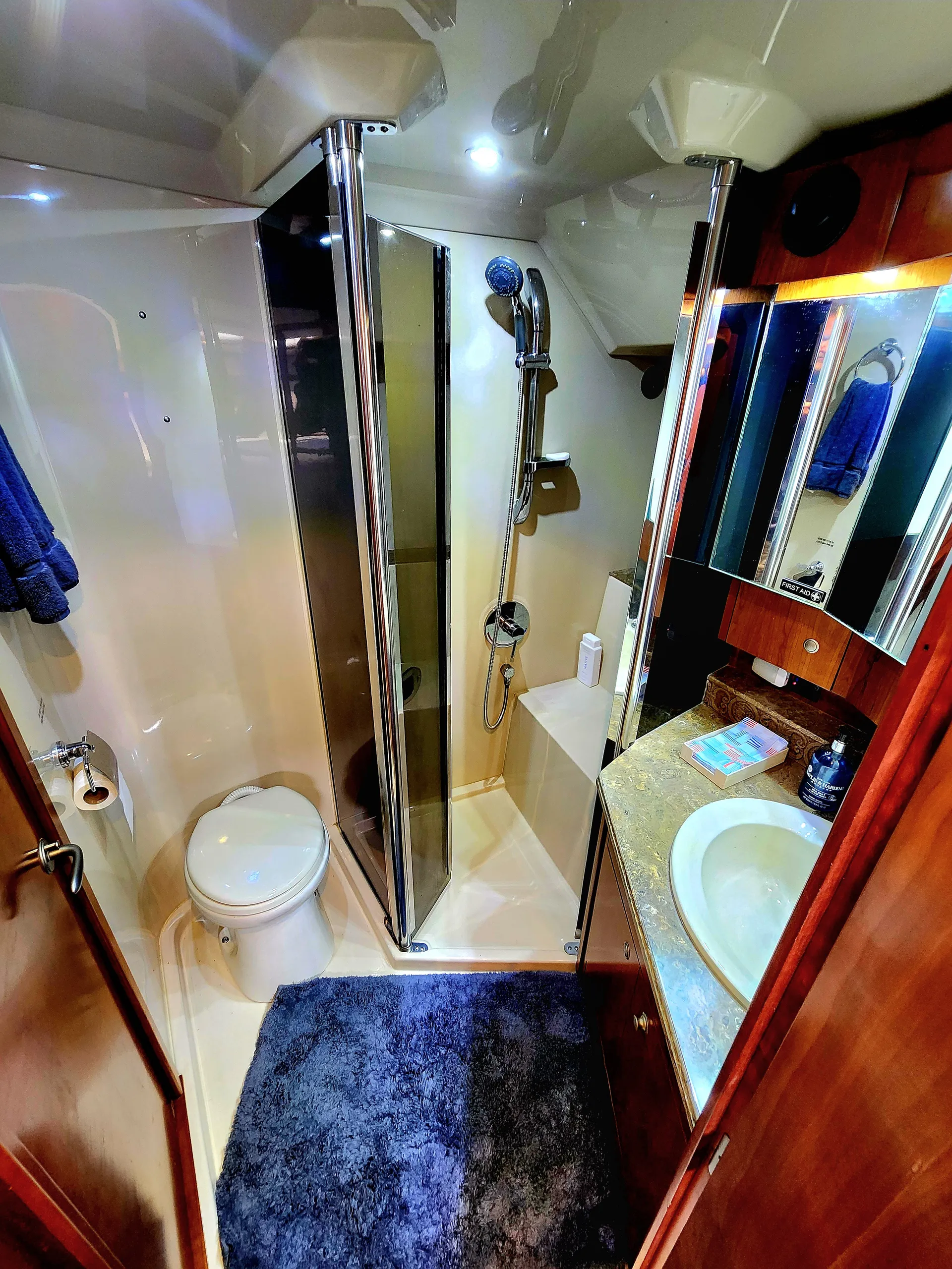 52 ft Luxury Express Cruiser with Zodiac, Kayaks and SUP's