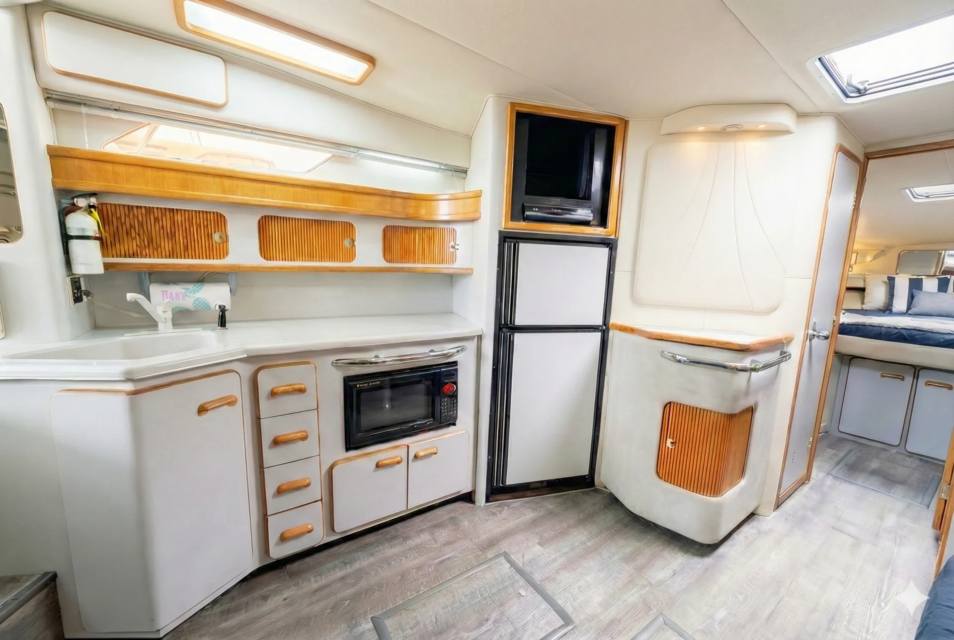 Sea Ray Boats Sundancer 50 in Chicago, IL — photo 8