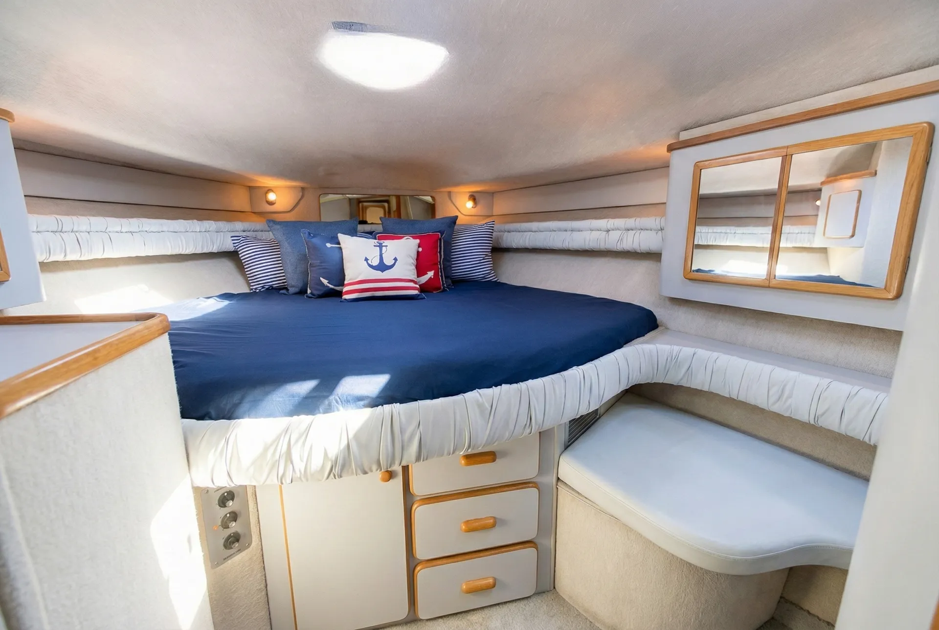 Sea Ray Boats Sundancer 50 in Chicago, IL — photo 9