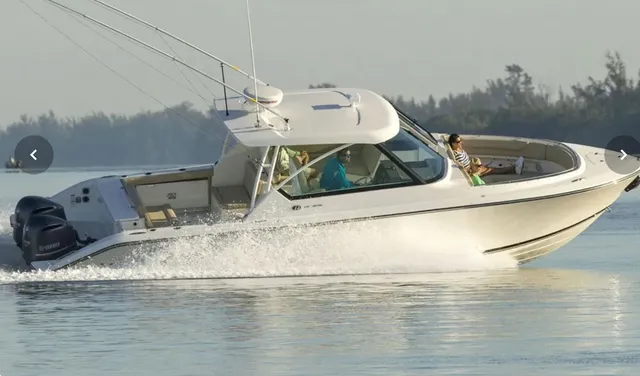 Rent a PURSUIT bow rider in Naples, FL near me