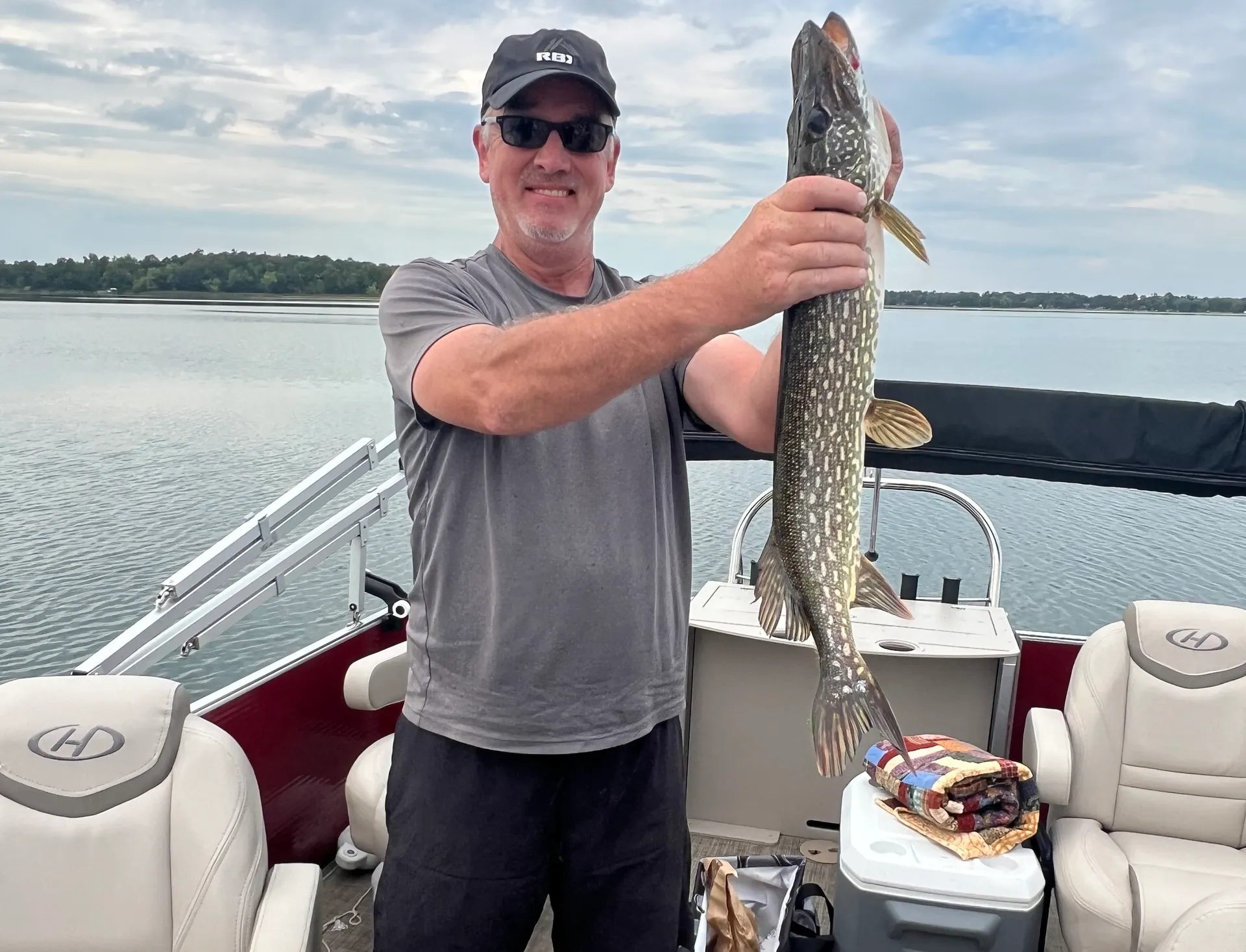 Beautiful Family Recreation and Fishing - Harris Pontoon Boat
