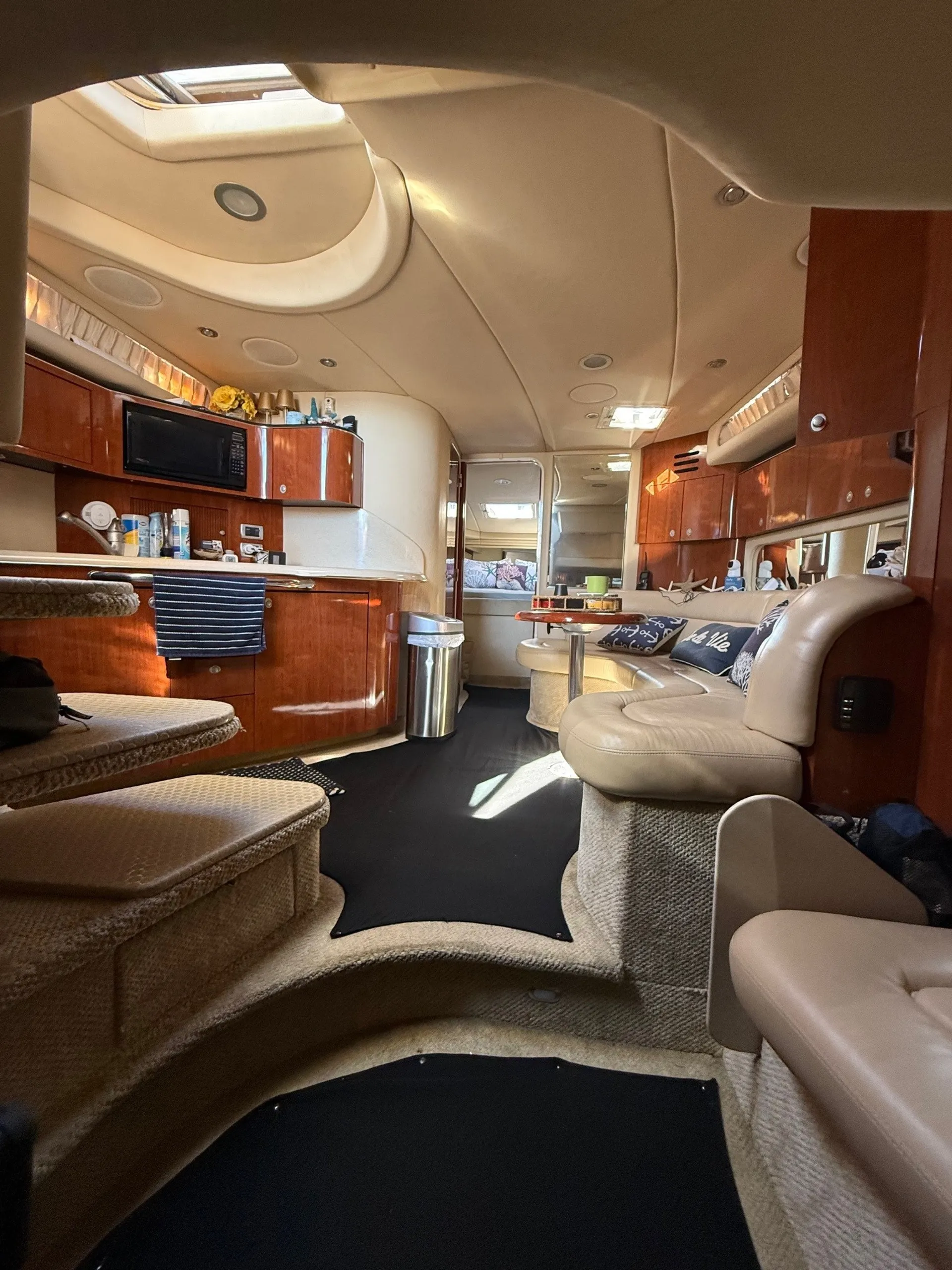 42' Sea Ray Sundancer Luxury Yacht - Welcome aboard! 