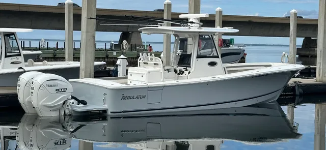 Rent a REGULATOR BOATS center console in Destin, FL near me