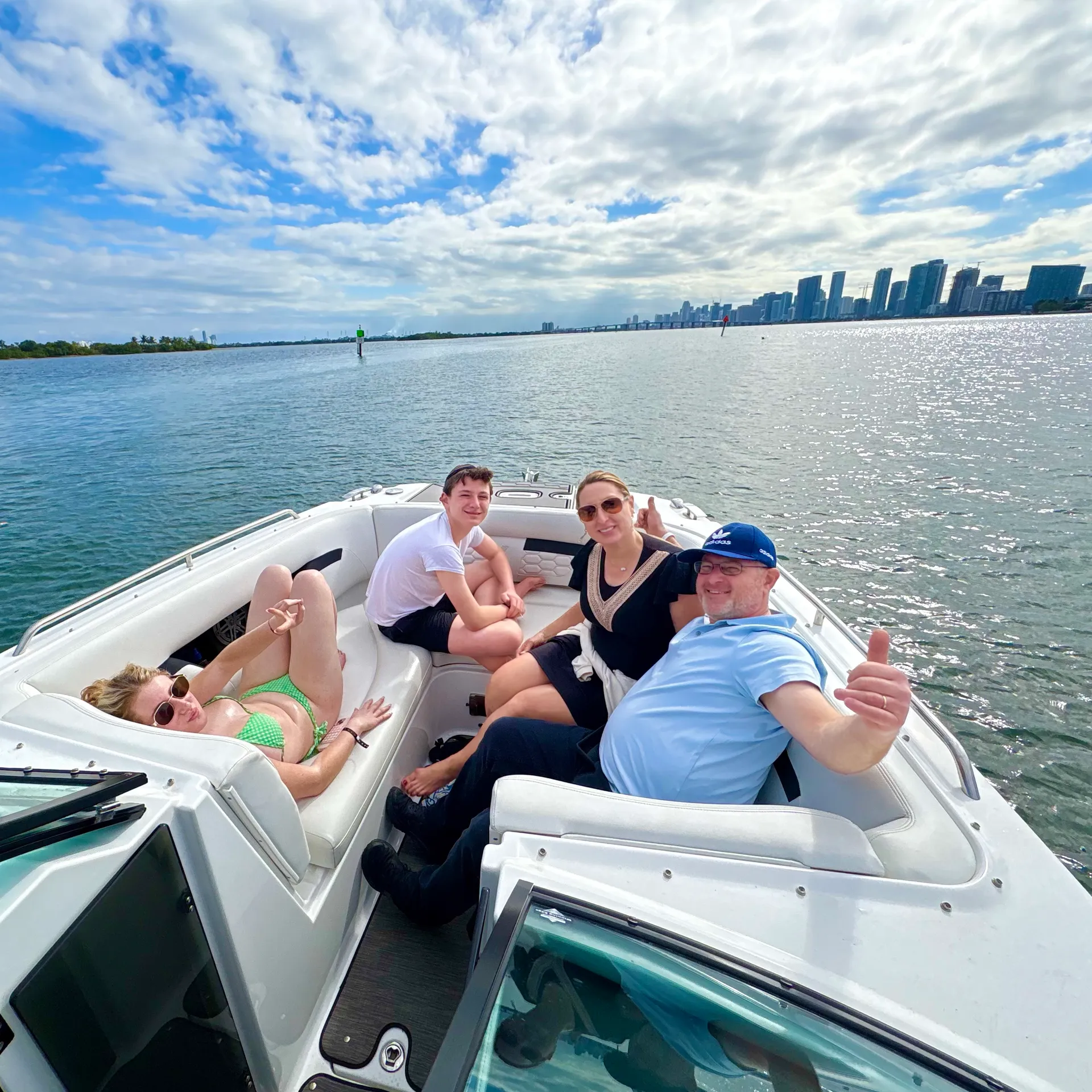 2025NEW 27FT FOUR WINNS HDO8 PARTY CRUISE BOAT W/RESTROOM