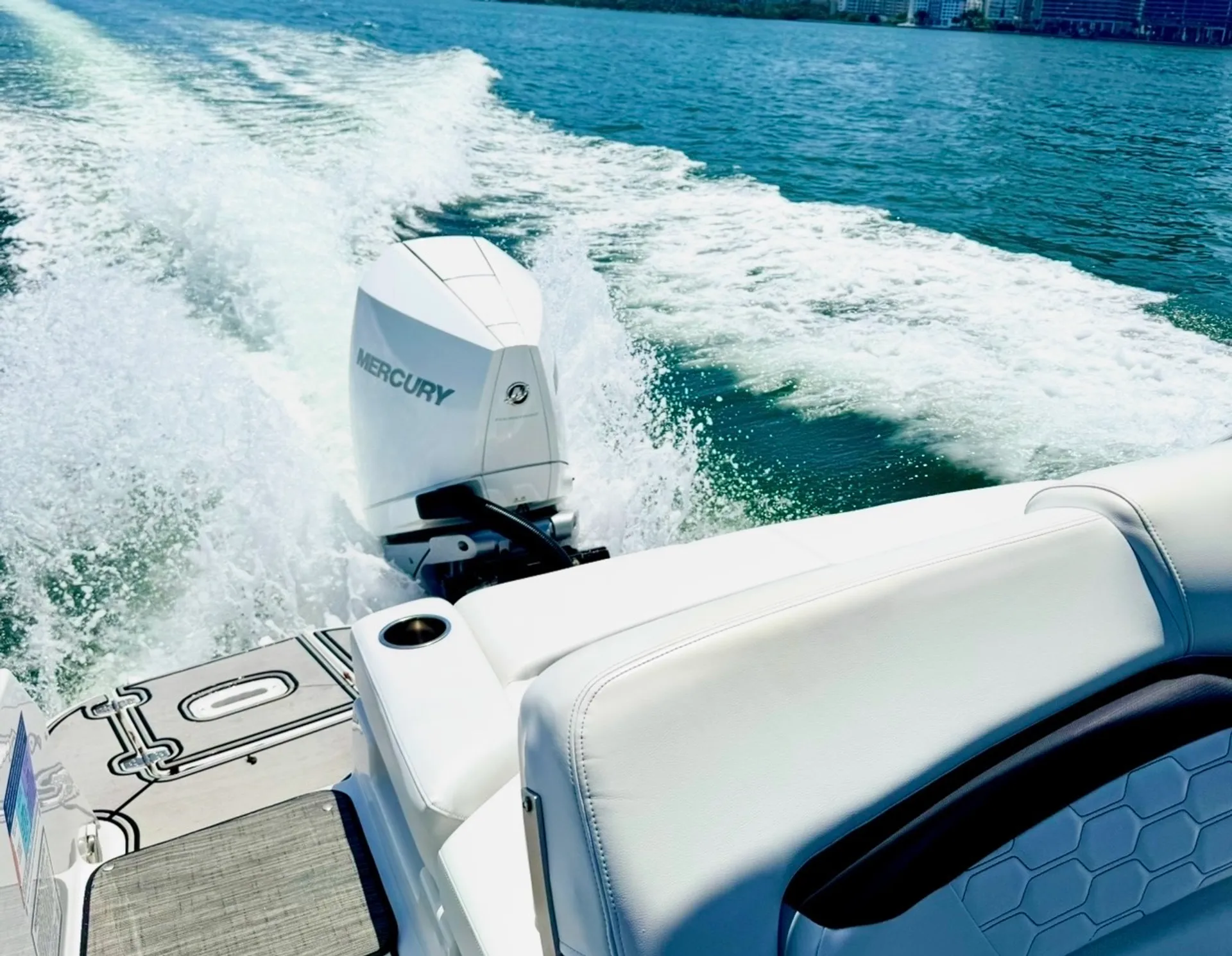 2025NEW 27FT FOUR WINNS HDO8 PARTY CRUISE BOAT W/RESTROOM