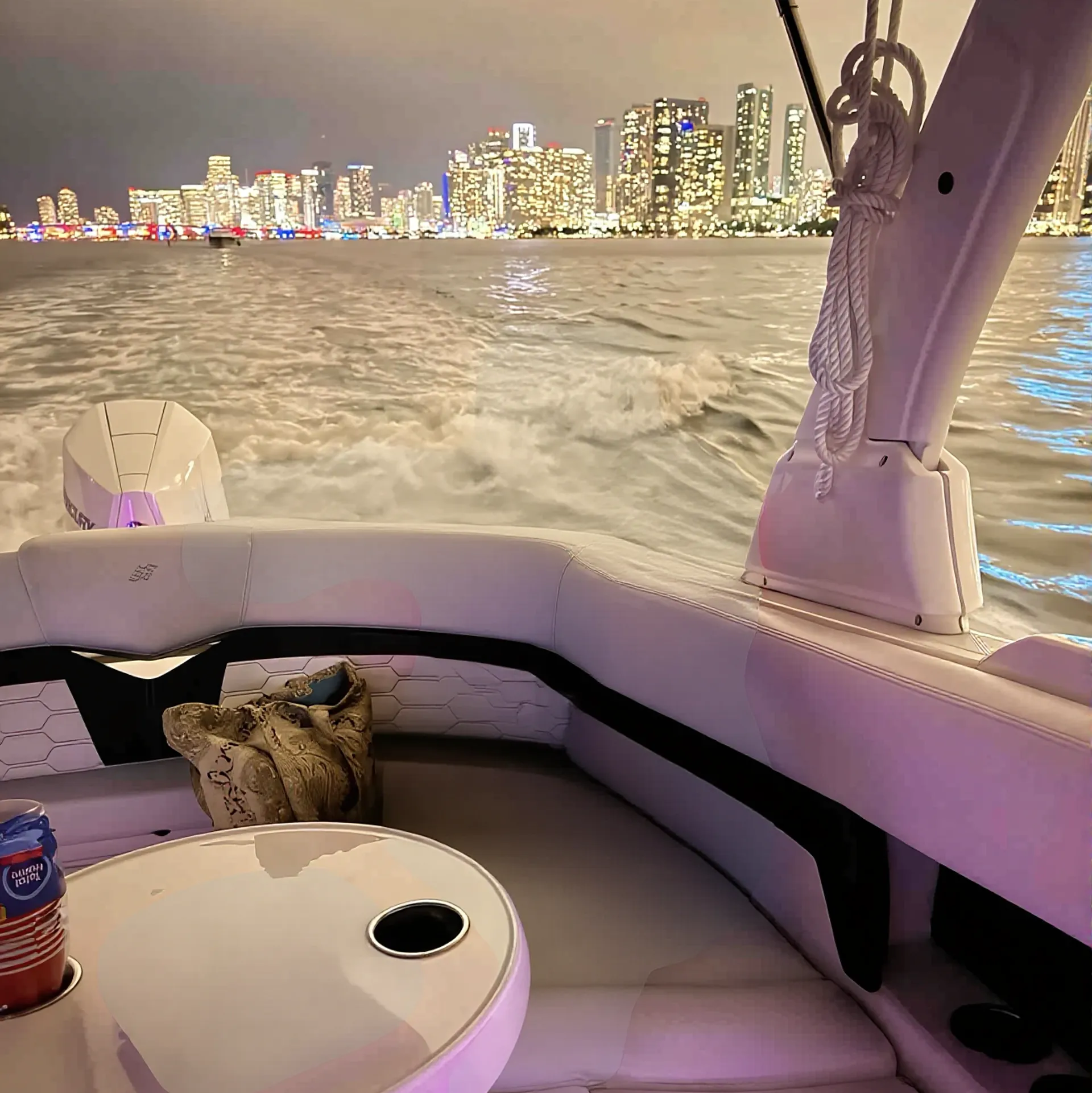 2025NEW 27FT FOUR WINNS HDO8 PARTY CRUISE BOAT W/RESTROOM