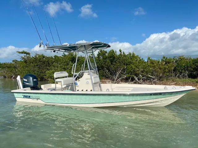 Rent a PATHFINDER BOATS center console in Big Pine Key, FL near me