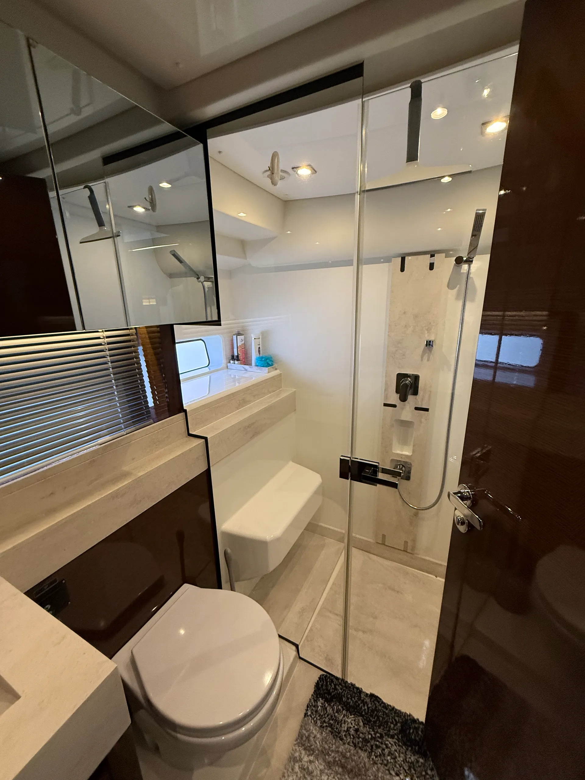 Ivy O 59' : Come and Enjoy on-water!