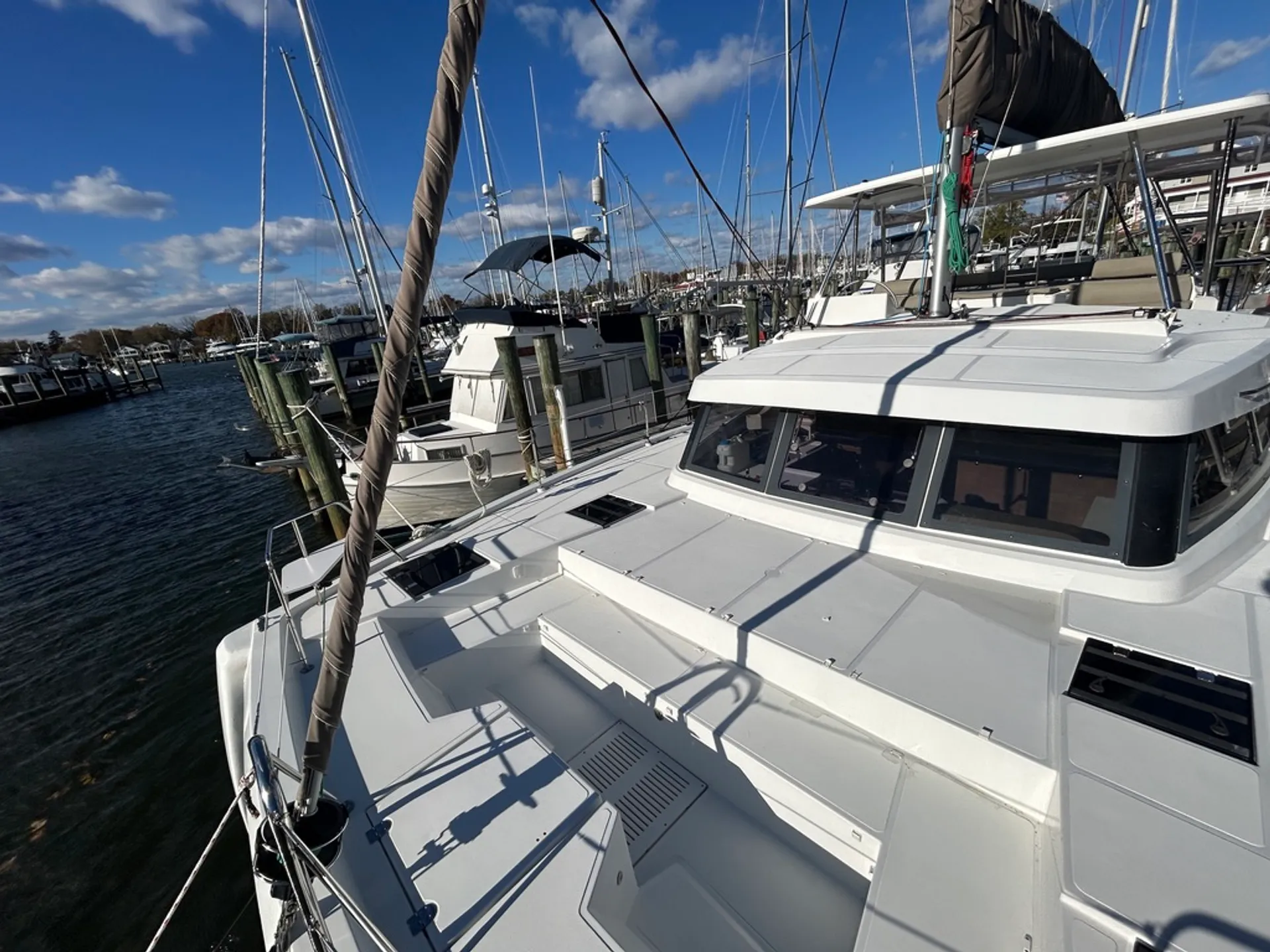 WATERS EDGE - Bali Catspace 38.0