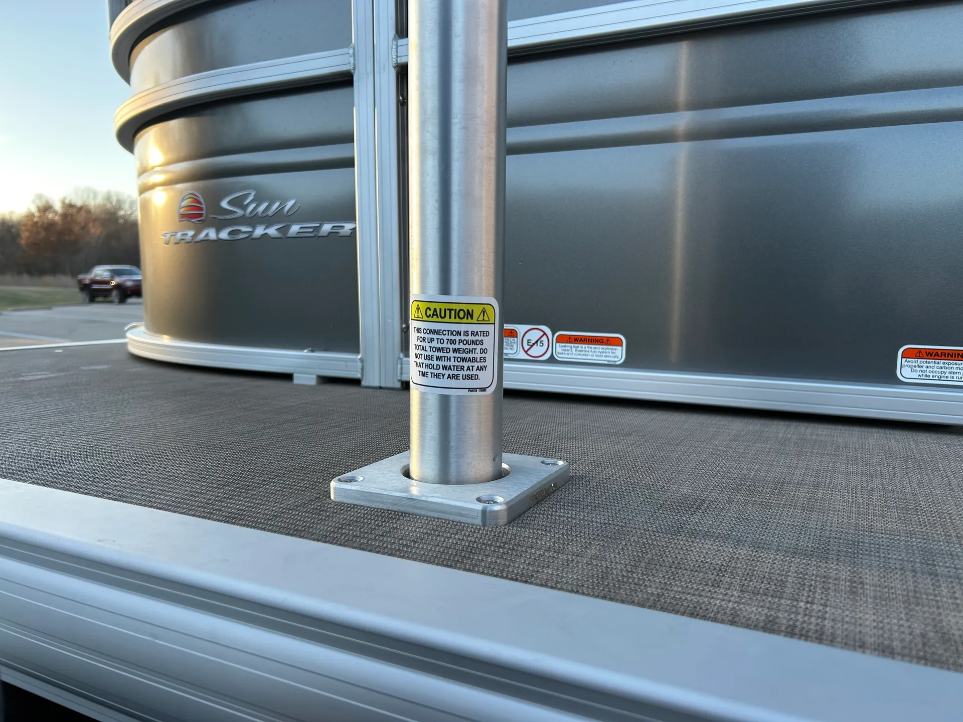 20ft PARTY BARGE WITH CAPTAIN READY FOR FUN IN THE SUN!!!!!