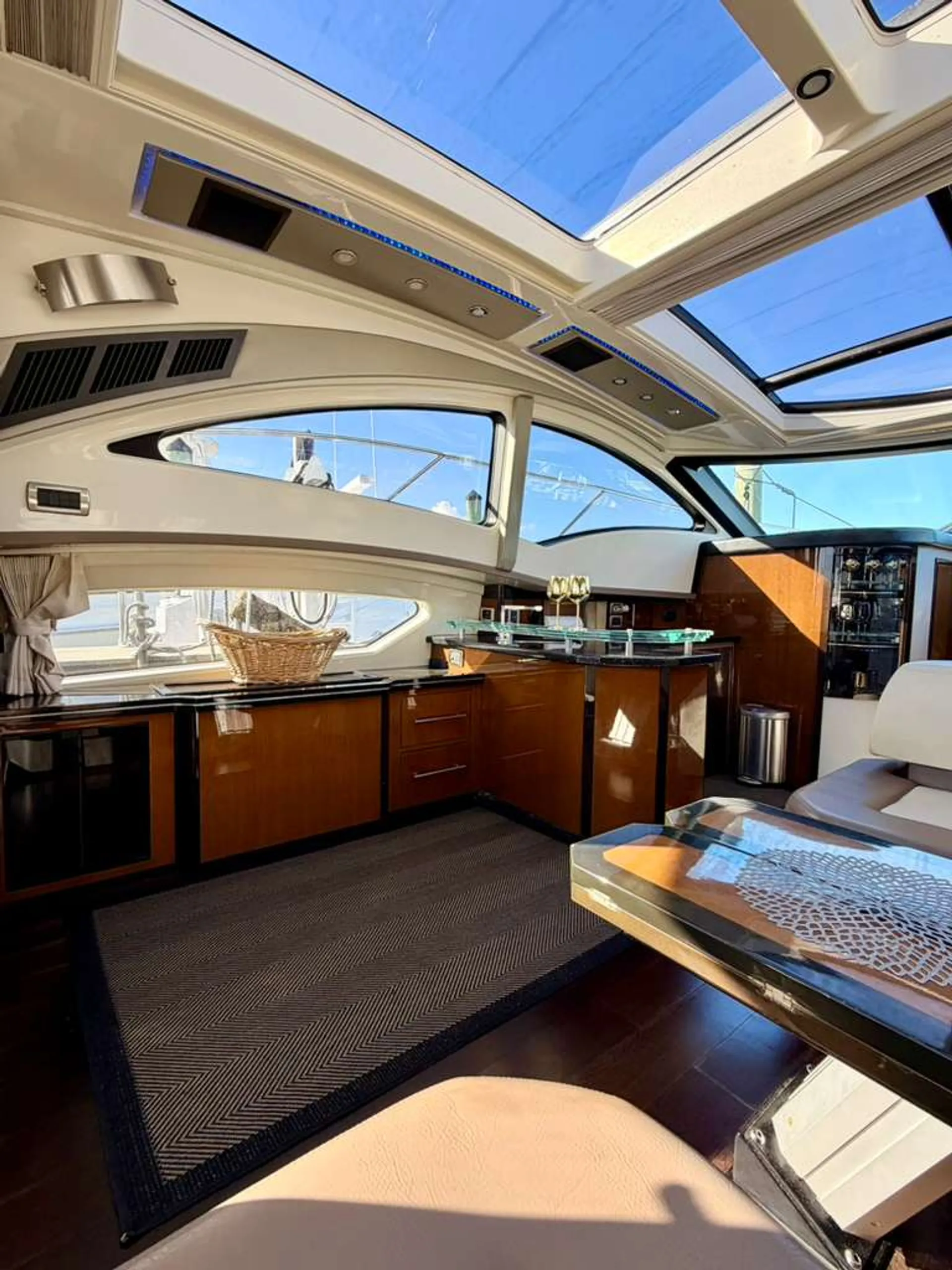 Palm Beach Luxury Yacht Cruises