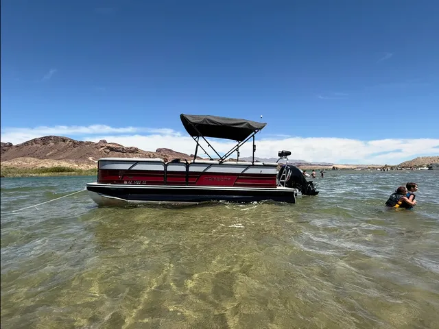 Rent a TRIFECTA PONTOONS pontoon in Fort Mohave, AZ near me