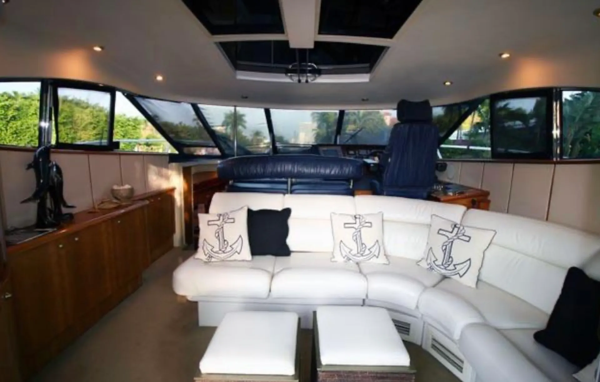 NEPTUNUS YACHTS 54 EXPRESS CRUISER in Chicago, IL — photo 9