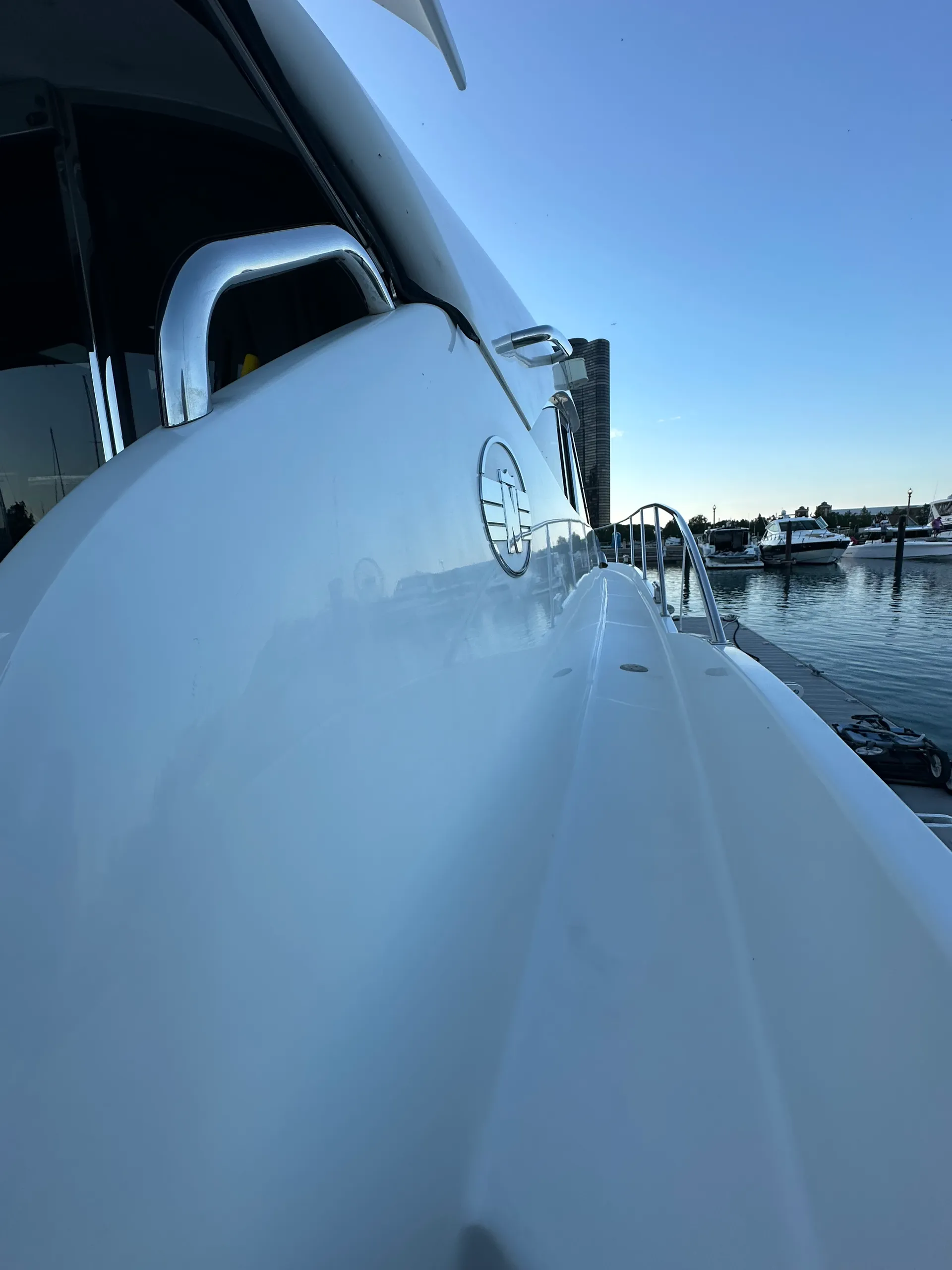NEPTUNUS YACHTS 54 EXPRESS CRUISER in Chicago, IL — photo 5