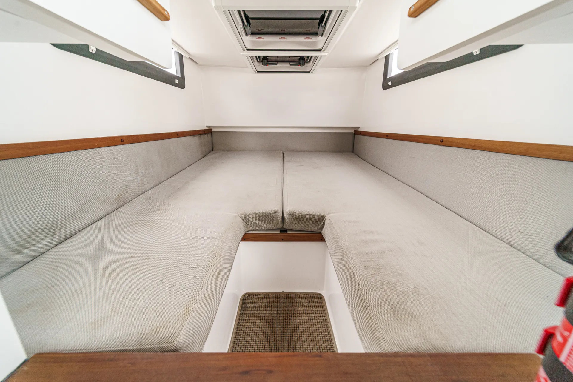 Modern Axopar 37 Yacht Equipped for Celebrations and Charters 