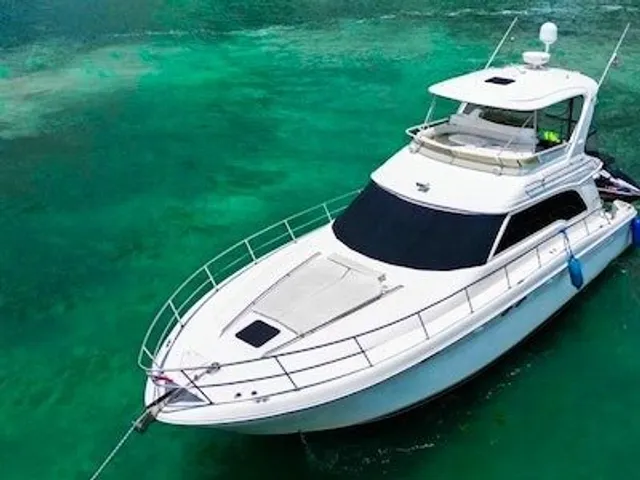 Rent a Sunseeker flybridge in Miami, FL near me