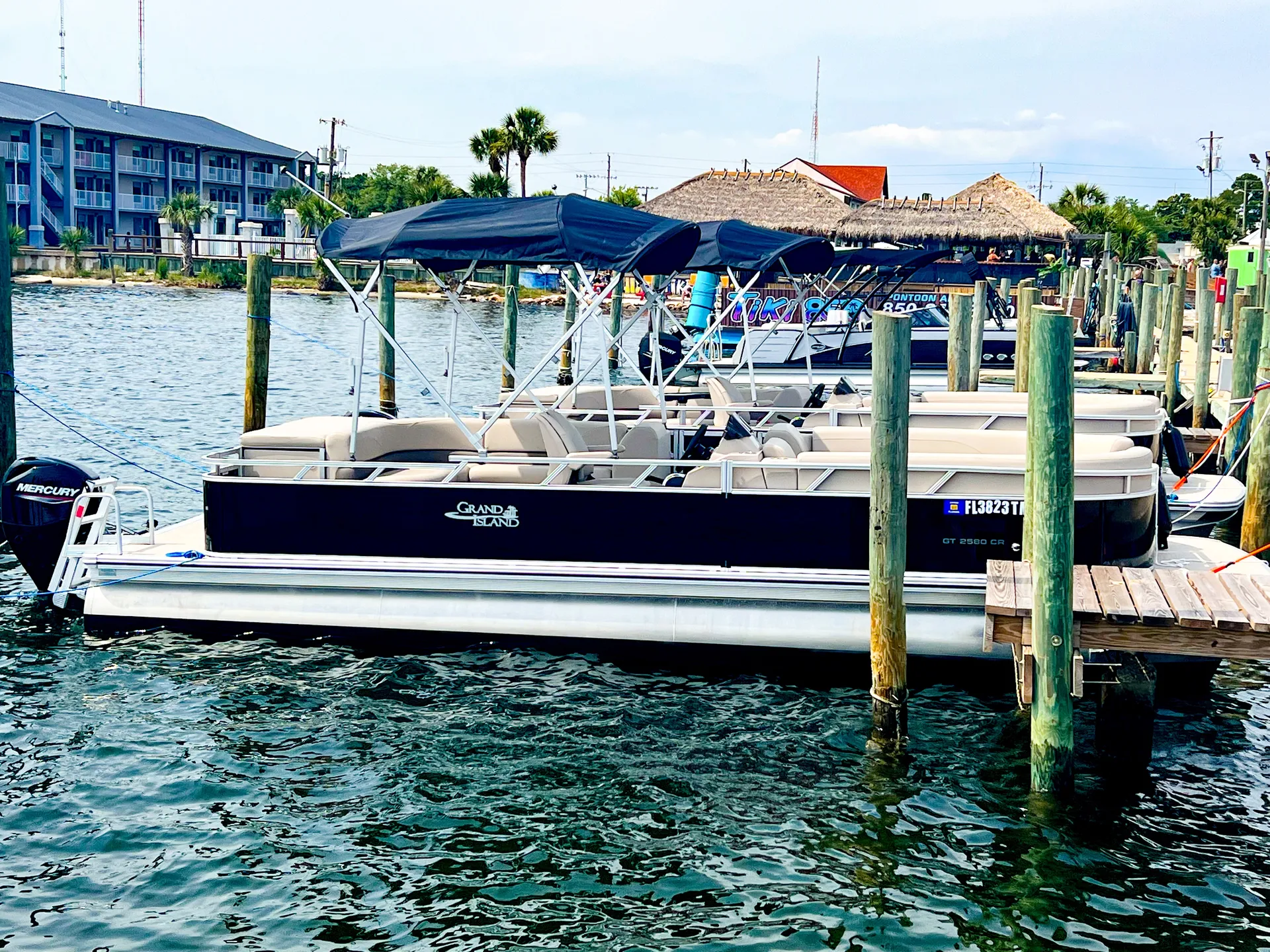 Get on Island Time 12 Person Pontoon to Crab Island and Destin Harbor