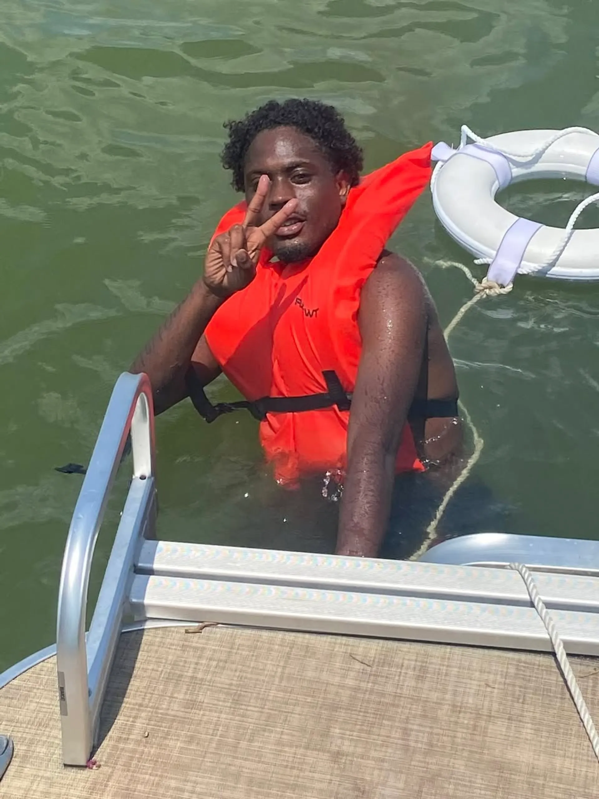 LOWE PONTOONS SS 210 WALK THRU in Rockwall, TX — photo 2