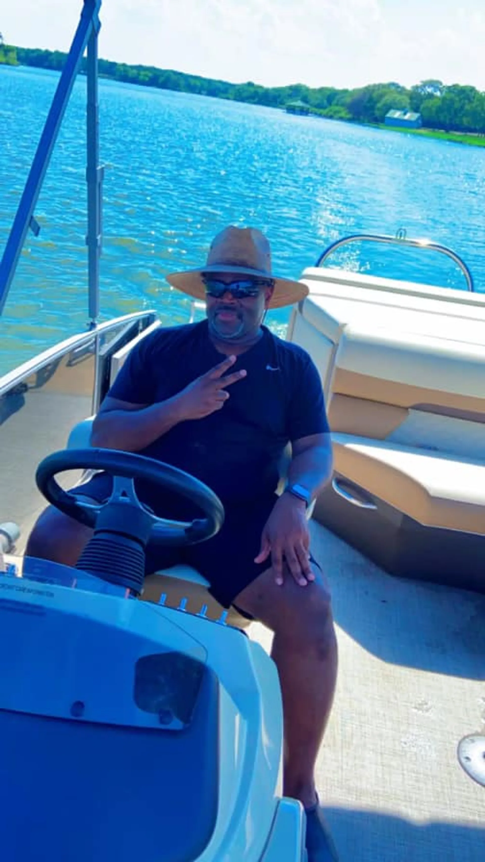 LOWE PONTOONS SS 210 WALK THRU in Rockwall, TX — photo 3