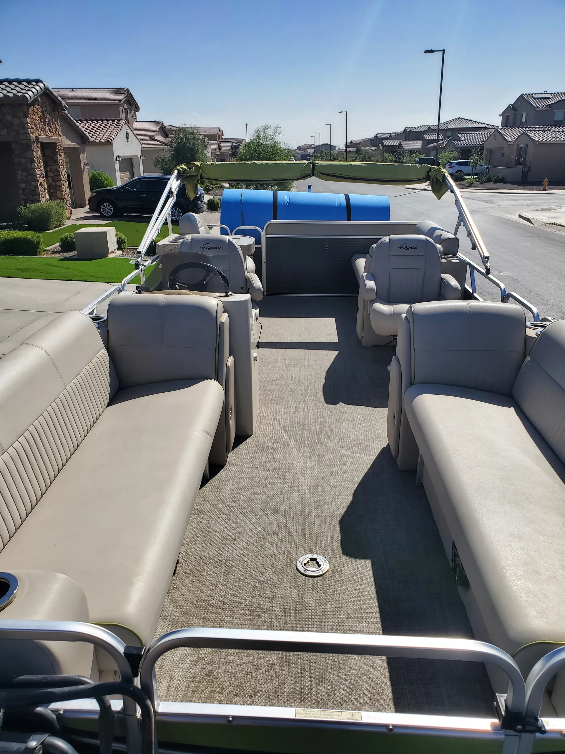 Qwest Pontoons 26 Ft Apex in Peoria, AZ — photo 2