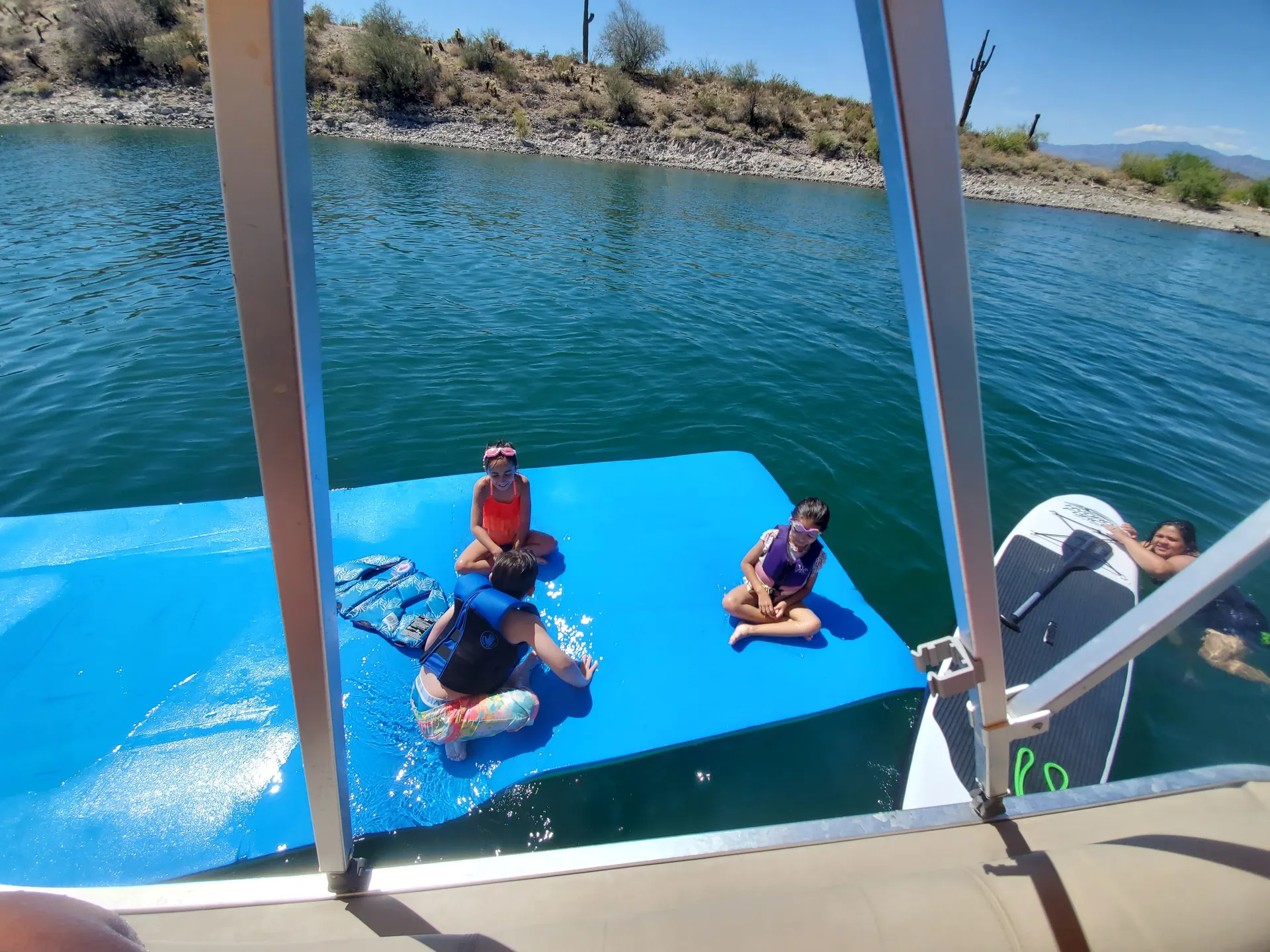 Qwest Pontoons 26 Ft Apex in Peoria, AZ — photo 5