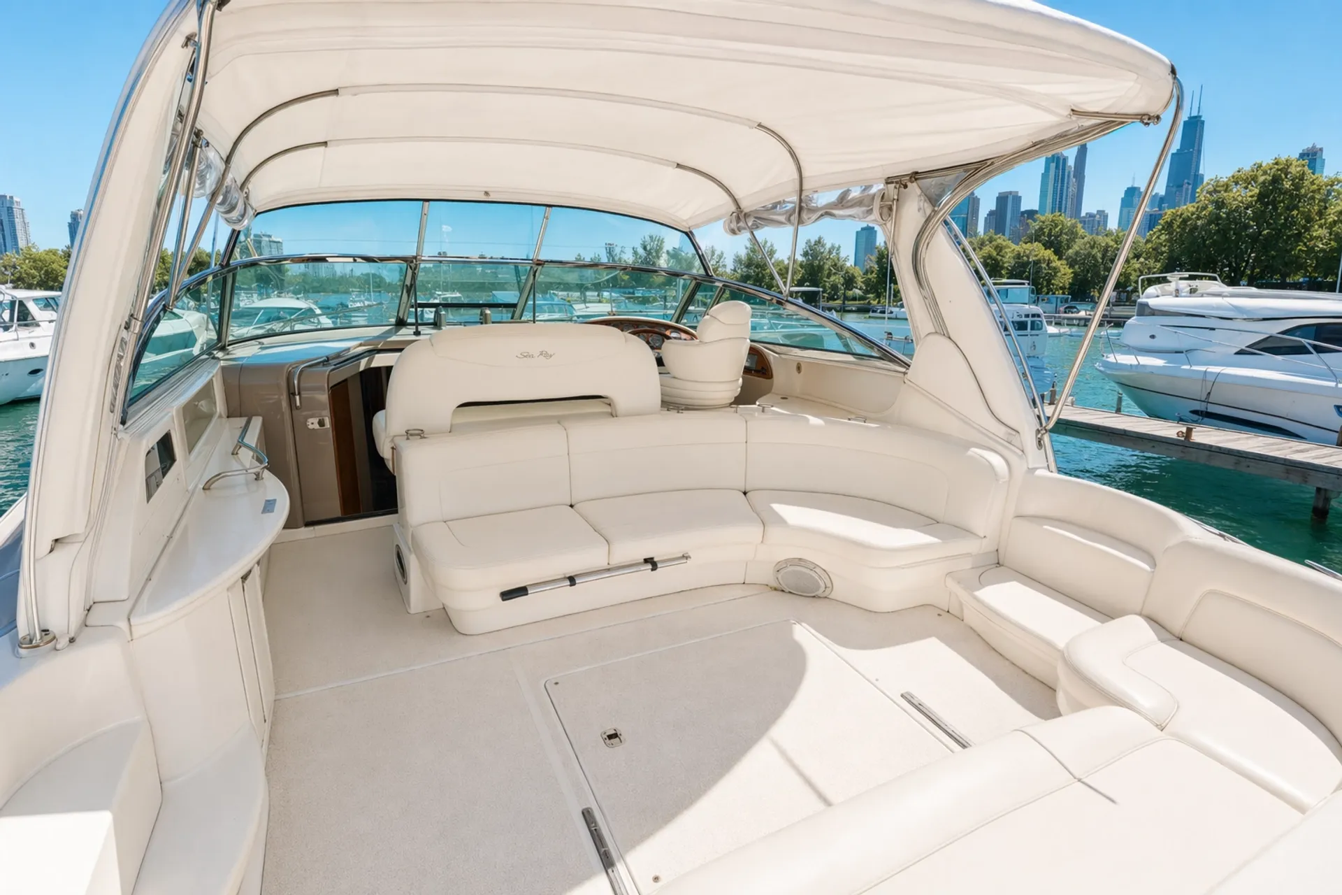 Sea Ray Boats 460 Sun Dancer in Chicago, IL — photo 4
