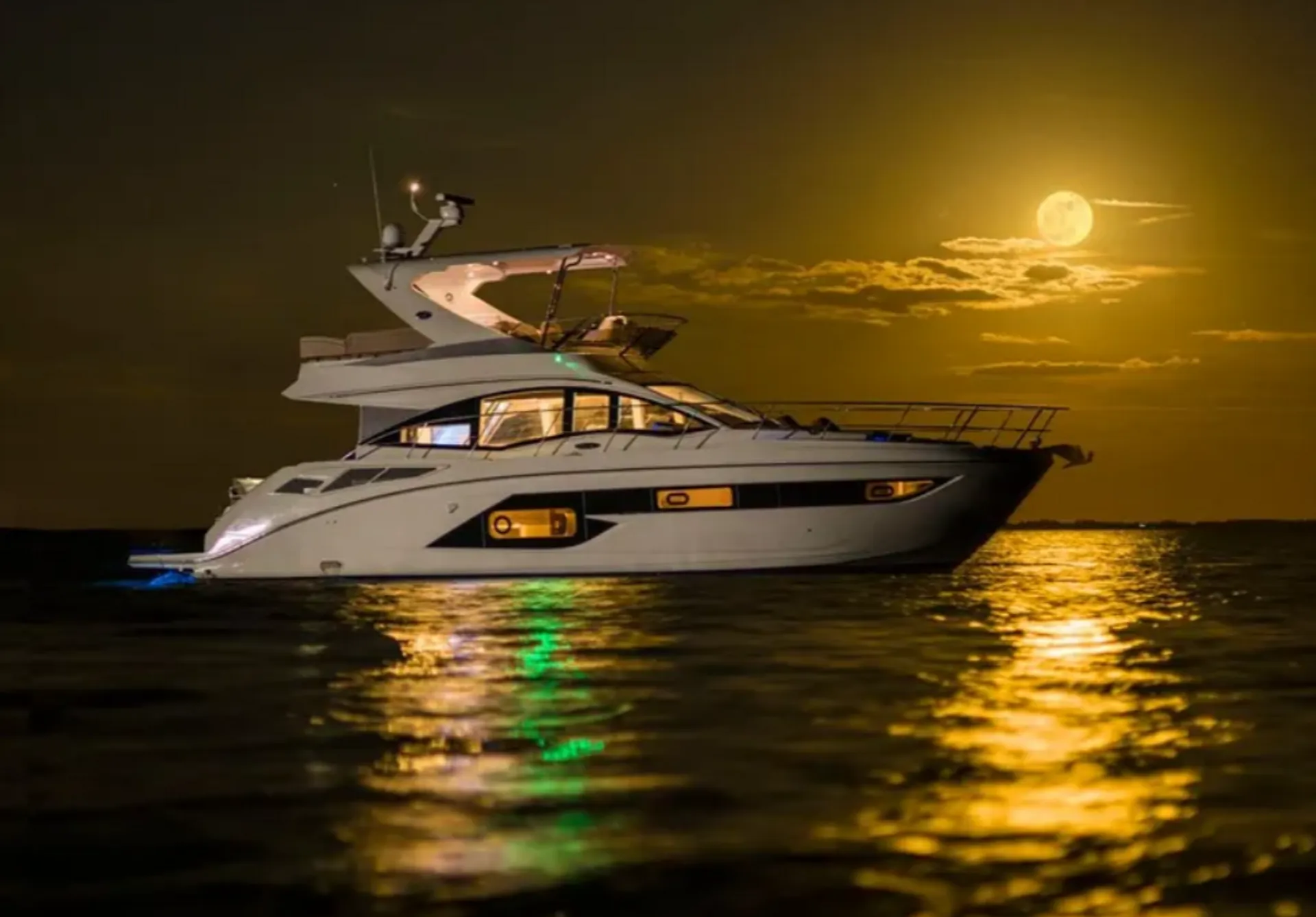 SEA RAY BOATS SUNDANCER 520 in Chicago, IL — photo 5