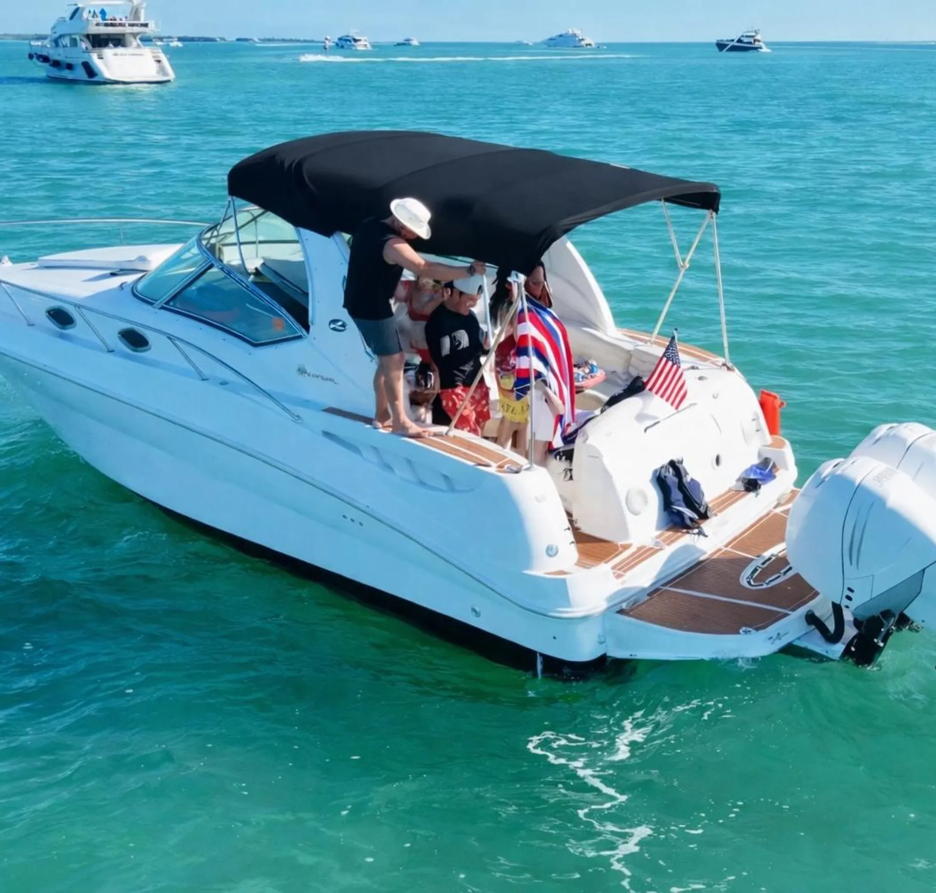 Sea Ray Boats Sundance 330 in Miami Beach, FL — photo 4