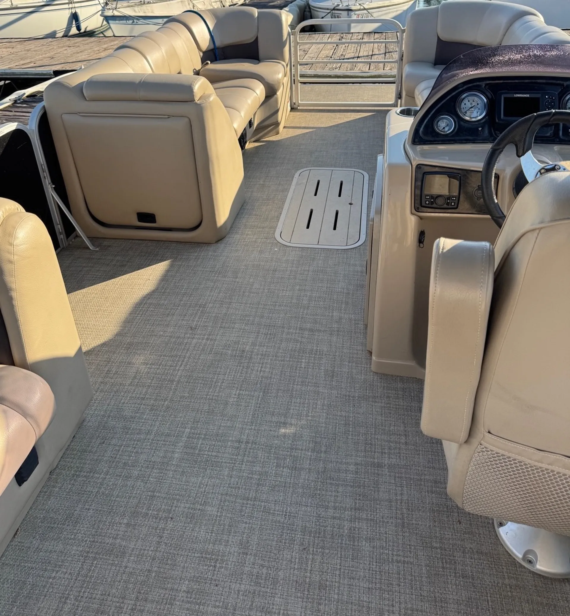 Suncatcher / 
G3 Boats FUSION 325 RCX in Flowery Branch, GA — photo 8