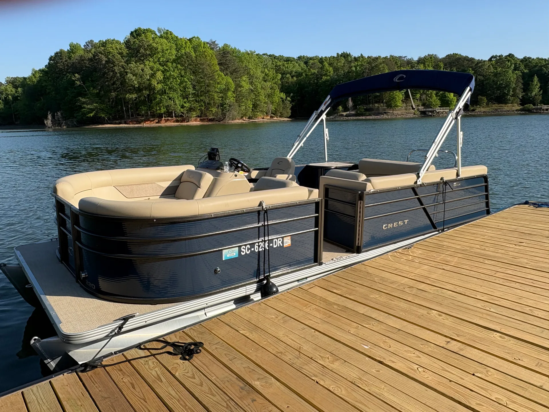 CREST PONTOONS 220 SLS CREST II in Clover, SC