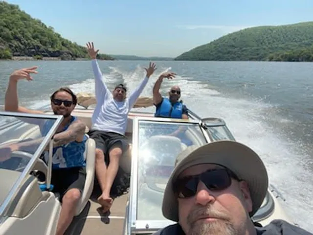 Rent a Larson Boats runabout in Verplanck, NY near me