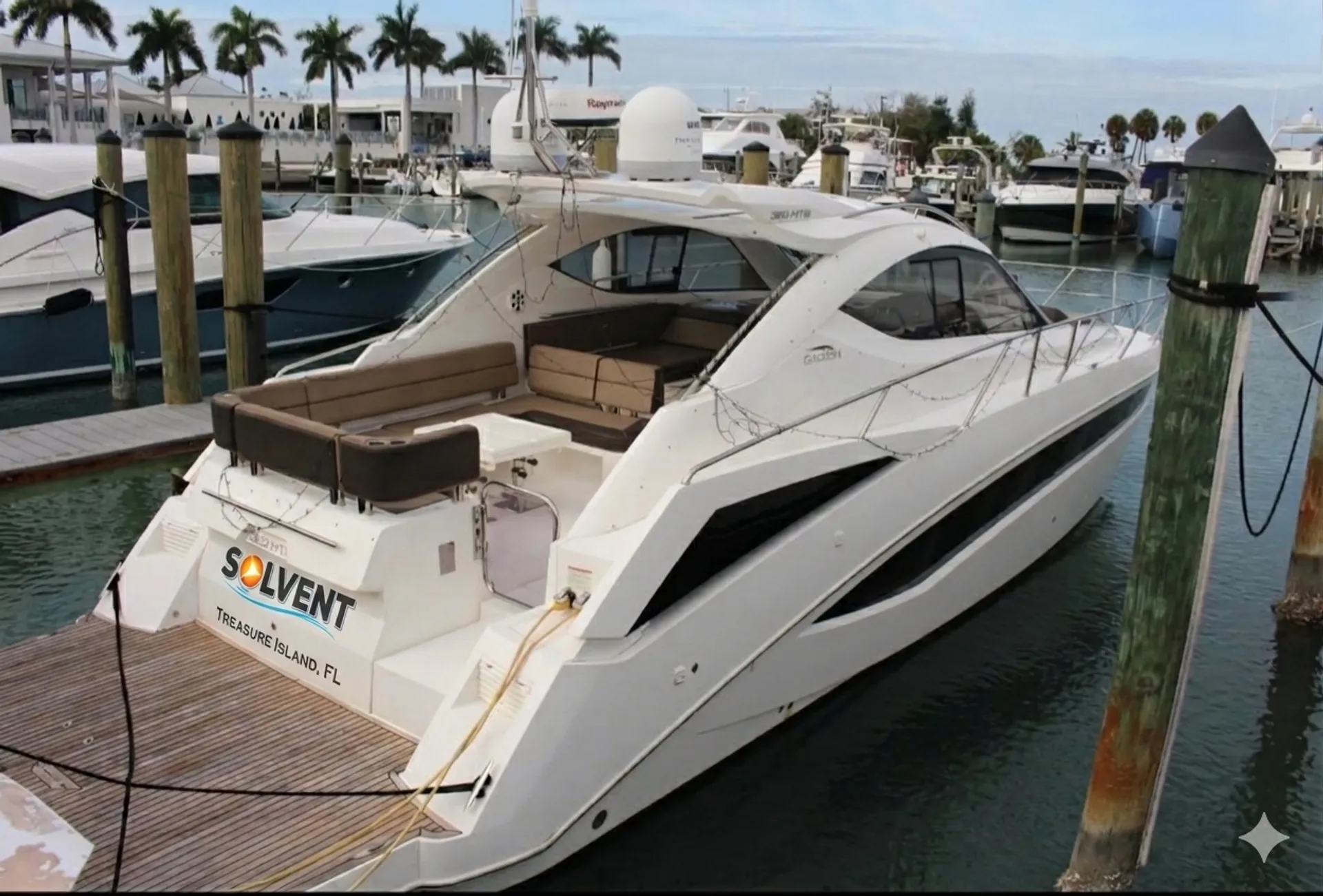 Galeon 385 HTS in St. Petersburg, FL — photo 3