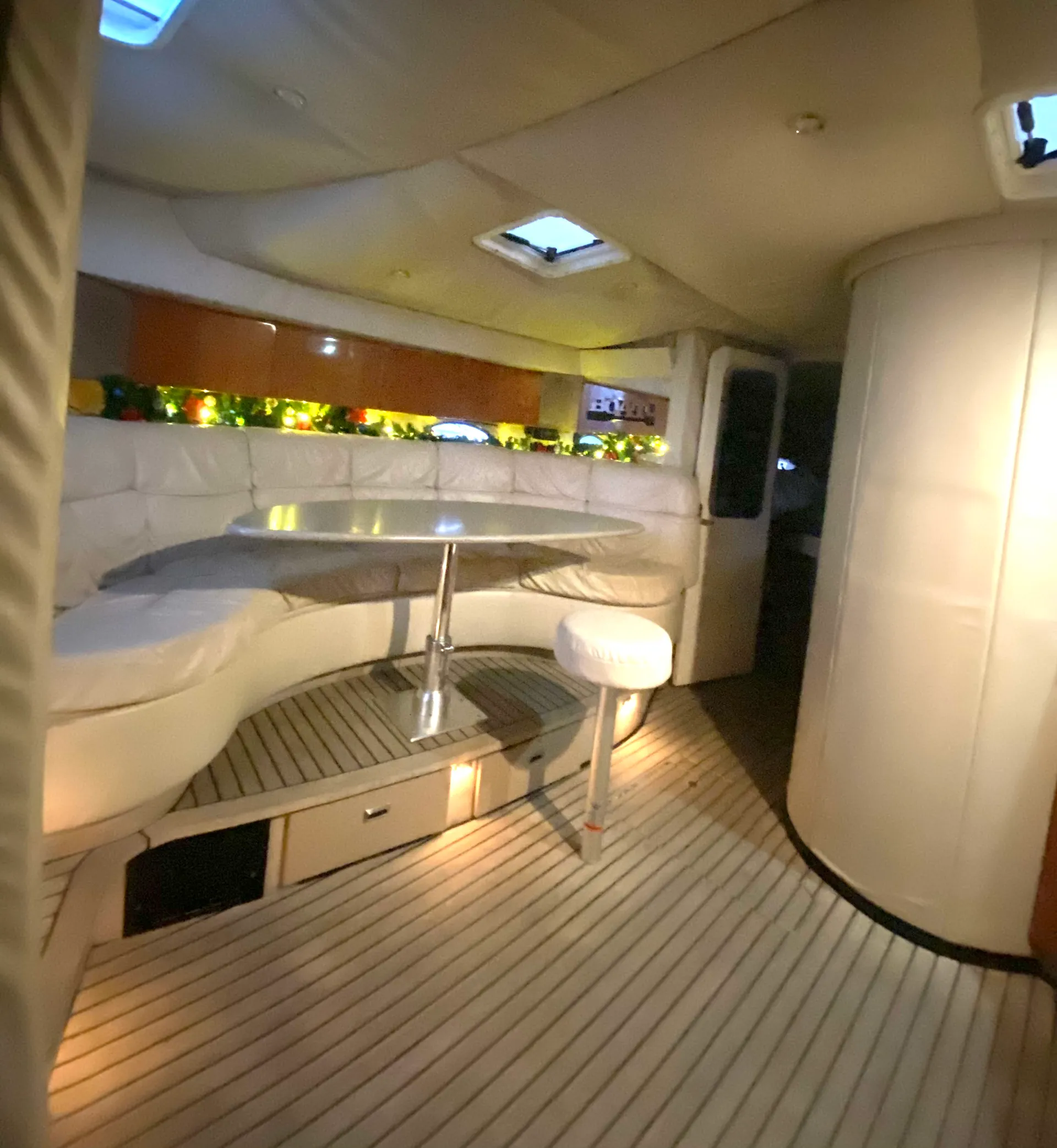 FORMULA BY THUNDERBIRD 41 PERFORMANCE CRUISER in Long Beach, CA — photo 8