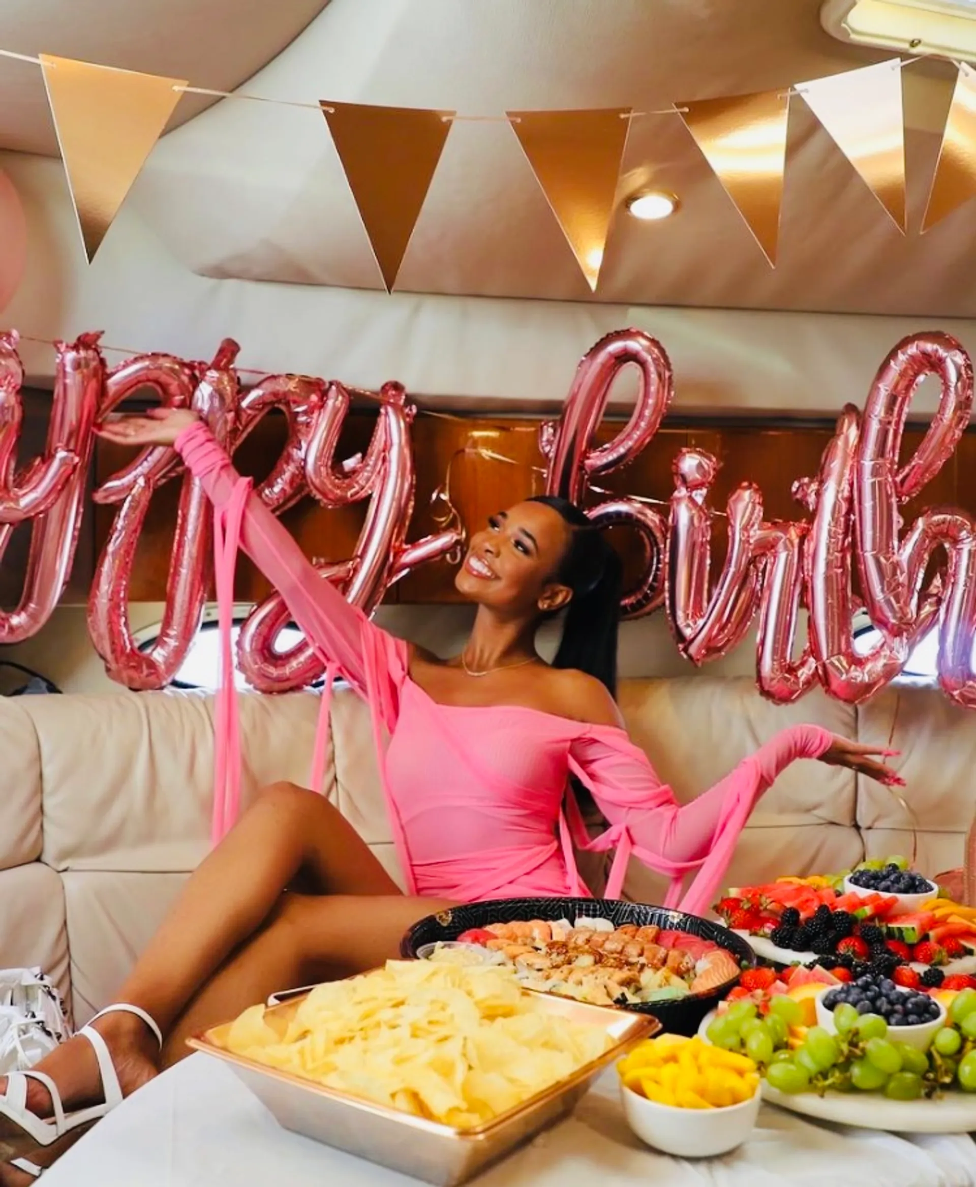 FORMULA BY THUNDERBIRD 41 PERFORMANCE CRUISER in Long Beach, CA — photo 9