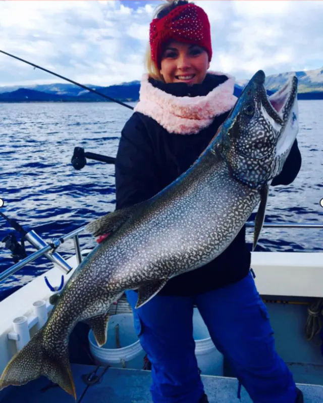 Rent a Custom ACI Sportfishing Yacht offshore sport fishing in Zephyr Cove, NV near me