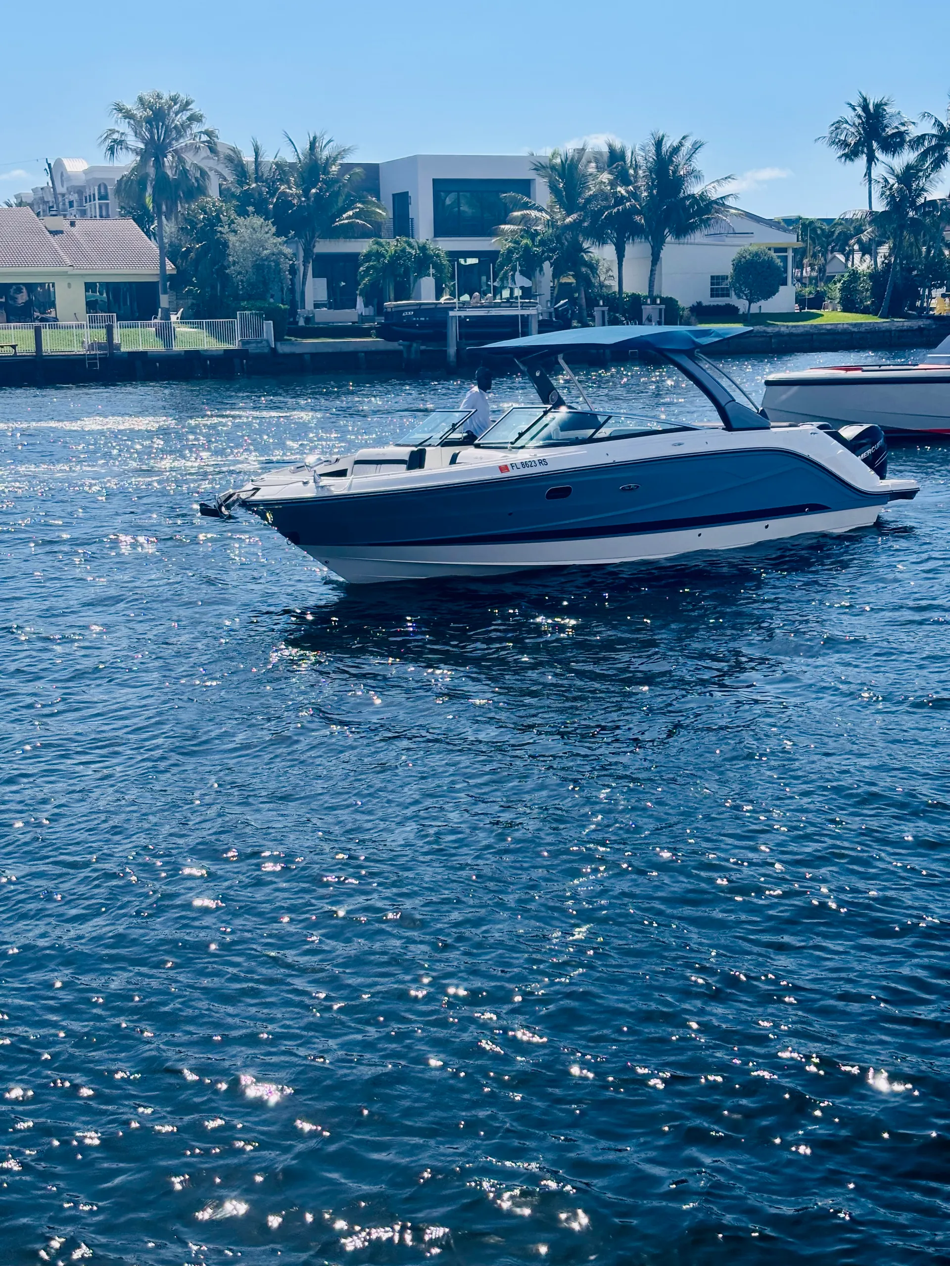 SEA RAY BOATS 300 SLX in Fort Lauderdale, FL