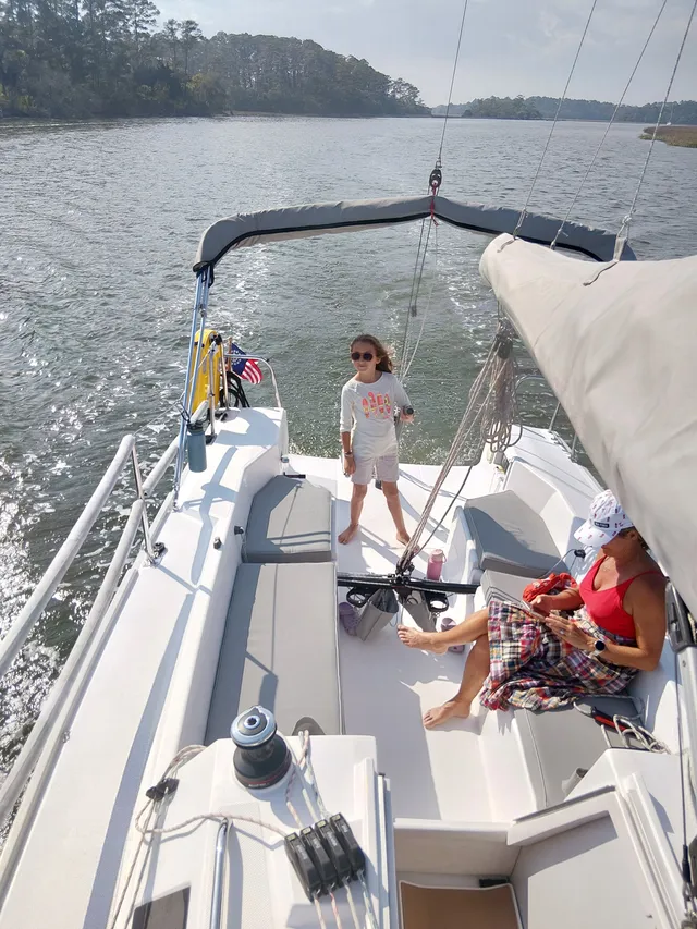 Rent a CATALINA daysailer & weekender in Saint Helena Island, SC near me