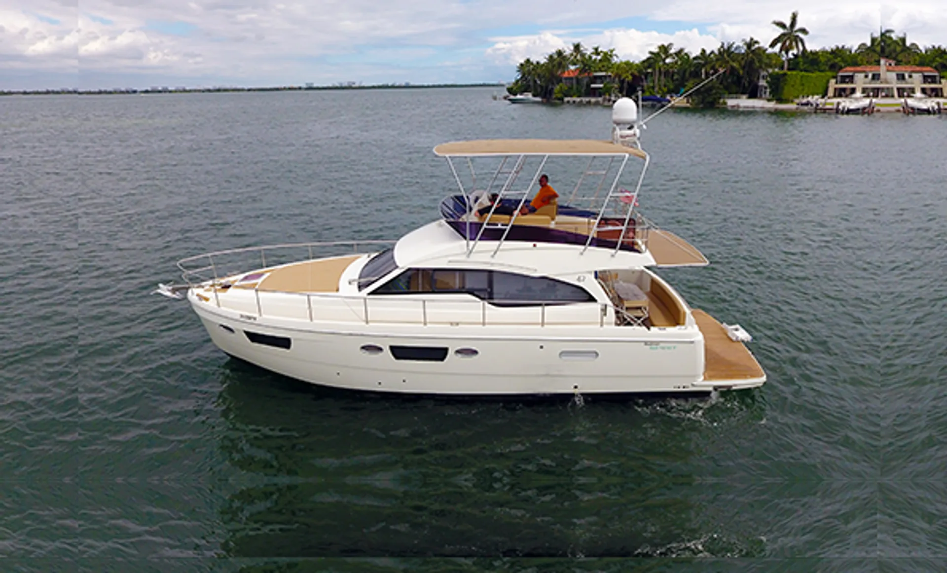 SPIRIT 45 Flybridge in Fort Lauderdale, FL — photo 3