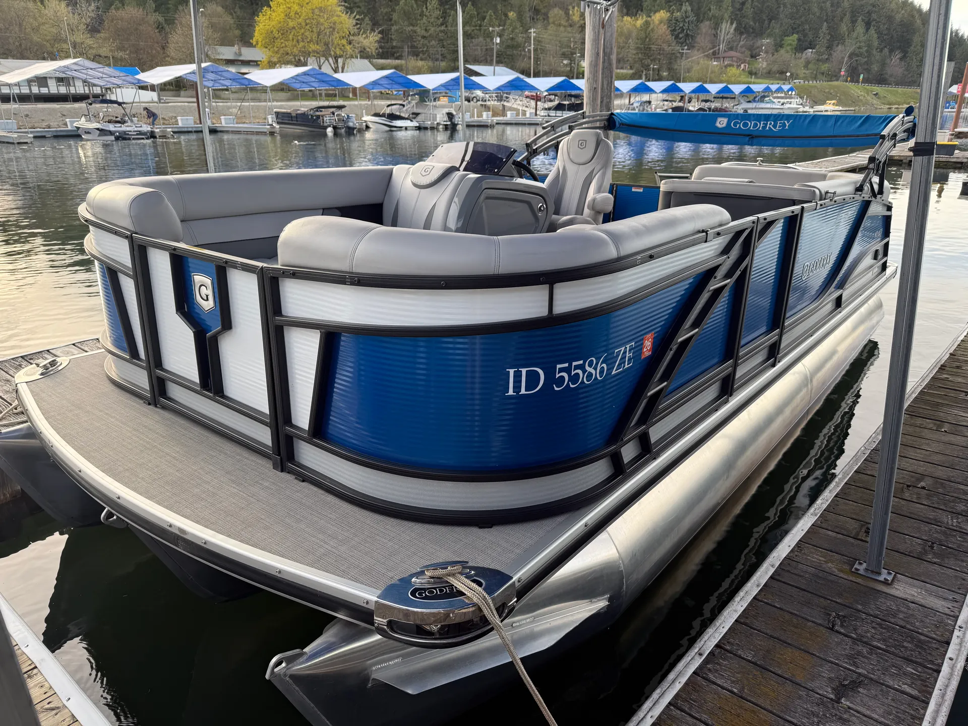GODFREY MARINE MONACO 215 C TRITOON in Coeur d'Alene, ID