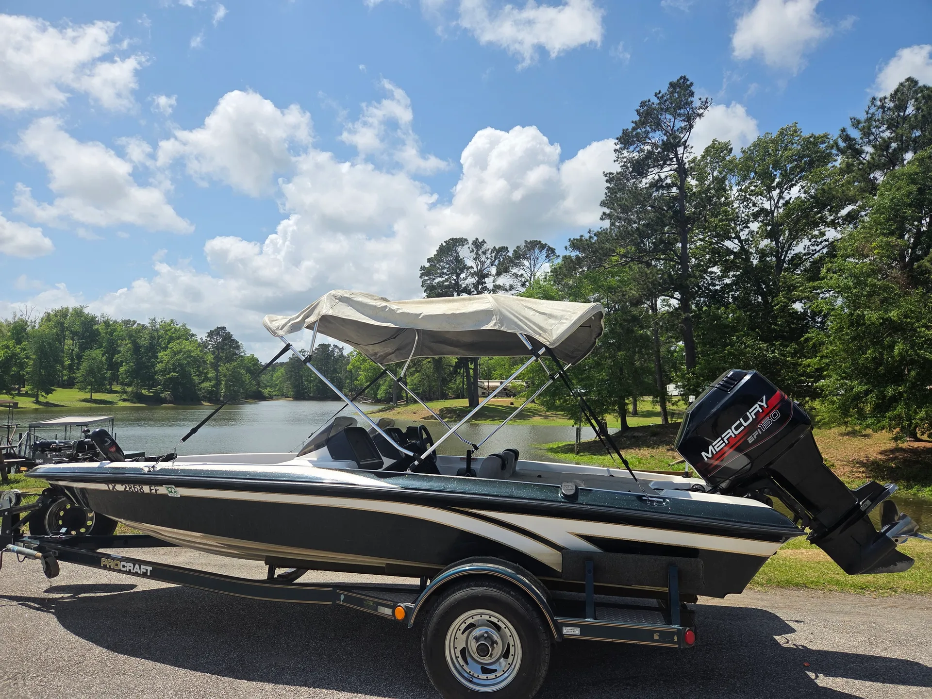 PROCRAFT 180 COMBO W/150 EFI MERC  in Shelbyville, TX