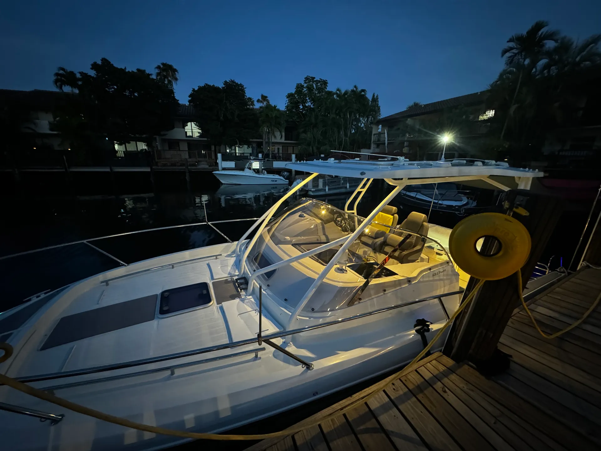 Luxury 30ft Jeanneau 2023 - Haulover Sandbar; Miami Sunset Experience