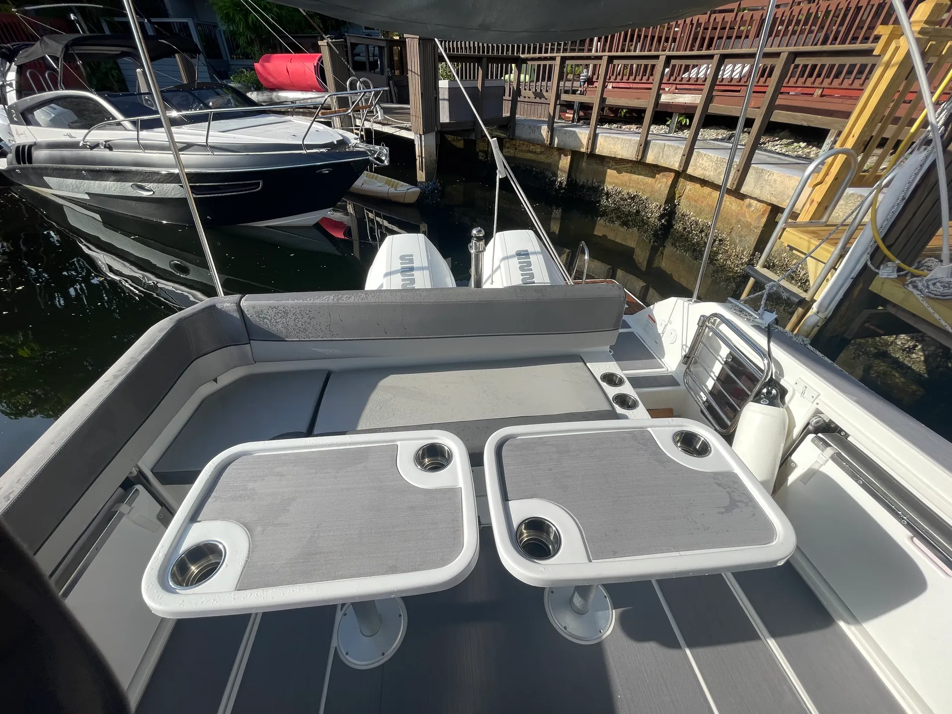 Luxury 30ft Jeanneau 2023 - Haulover Sandbar; Miami Sunset Experience