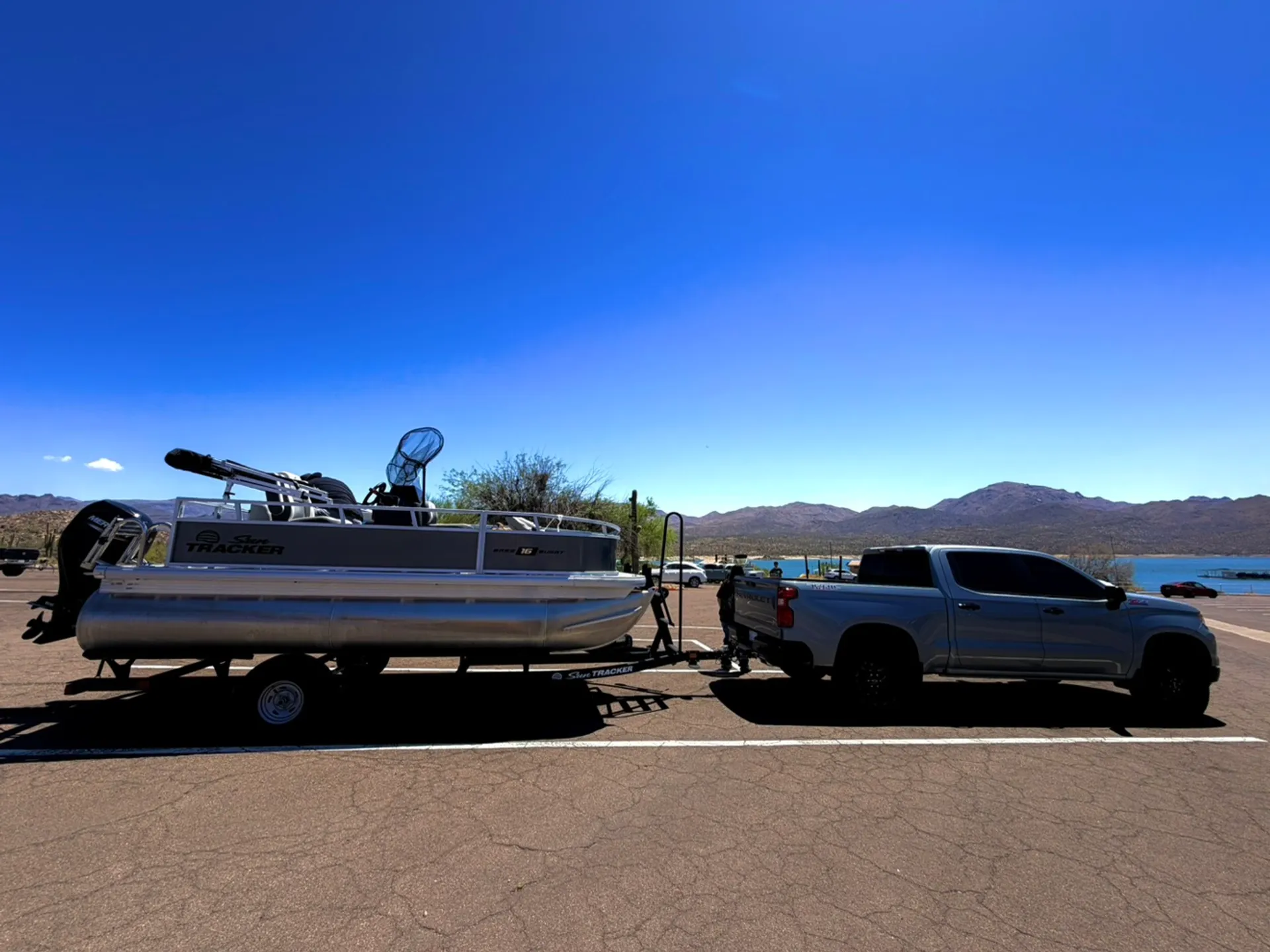 2026 SunTracker Bass Buggy 16ft XL Pontoon 