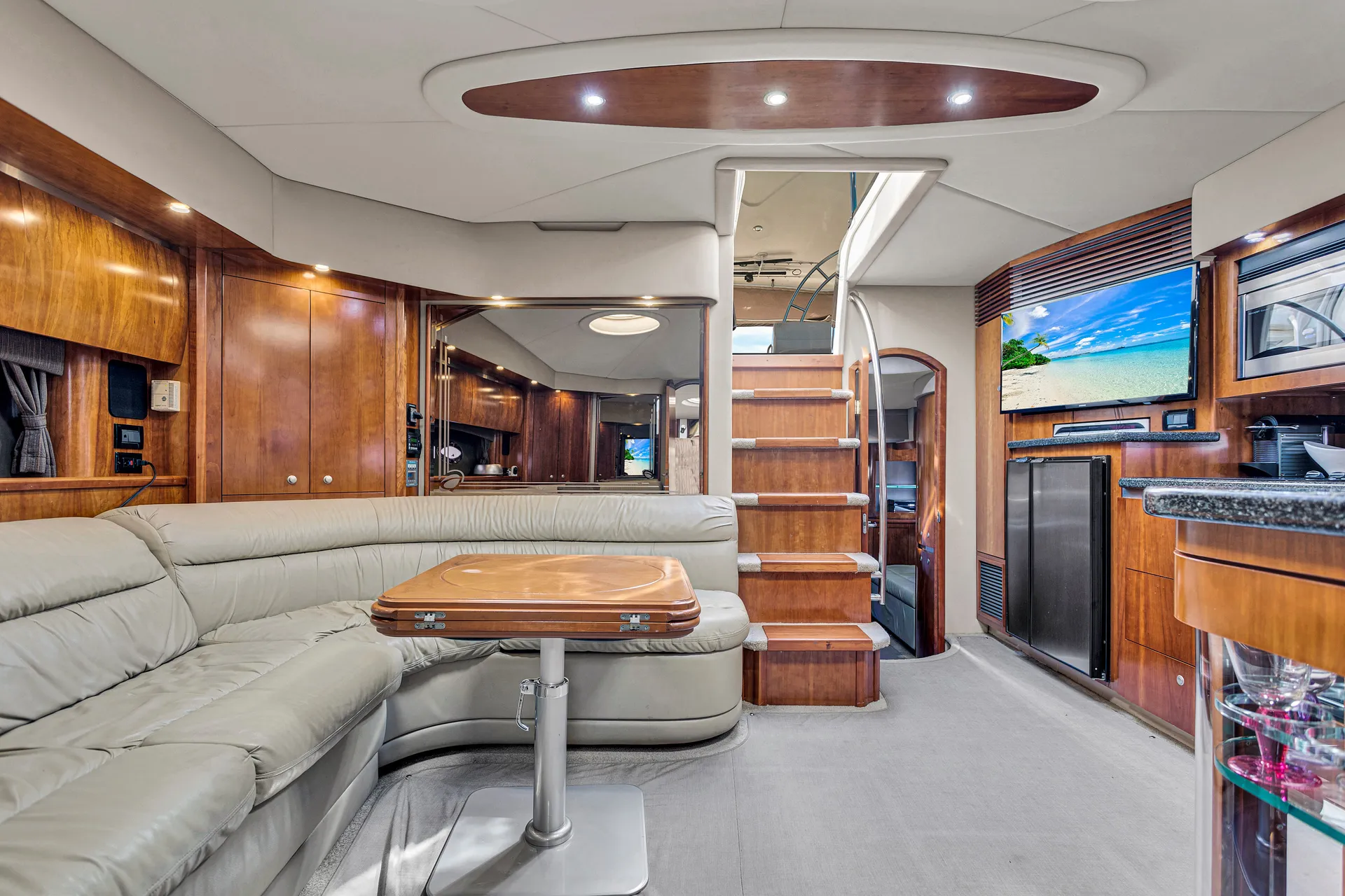 Cruisers Yachts 520 in Newport Beach, CA — photo 7
